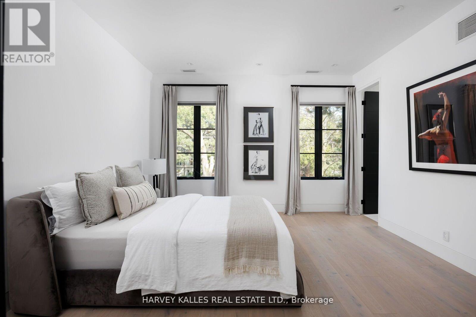 5 Dewbourne Avenue, Toronto, Ontario  M5P 1Z1 - Photo 32 - C13142424