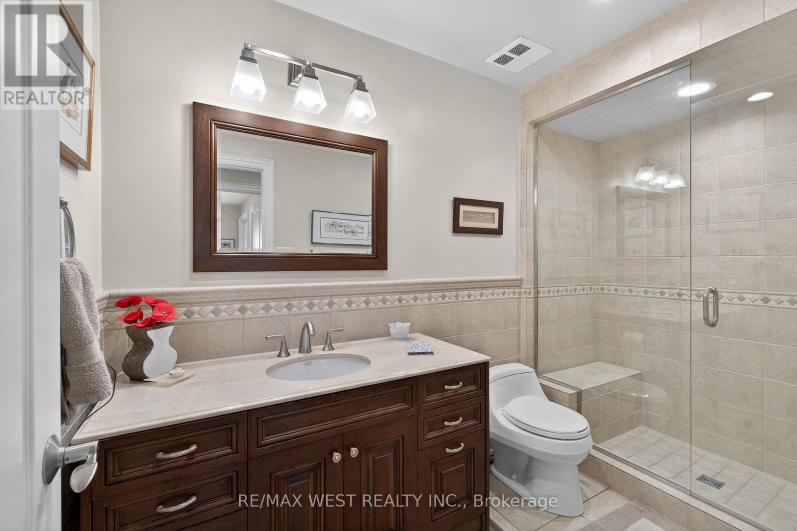 16 Caravan Drive, Toronto, Ontario  M3B 1N2 - Photo 23 - C13142512