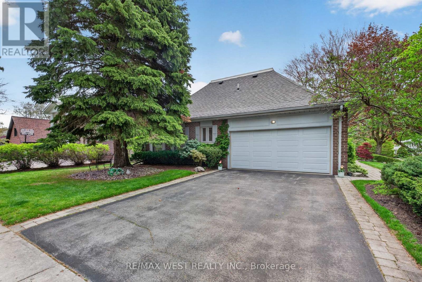 16 Caravan Drive, Toronto, Ontario  M3B 1N2 - Photo 42 - C13142512