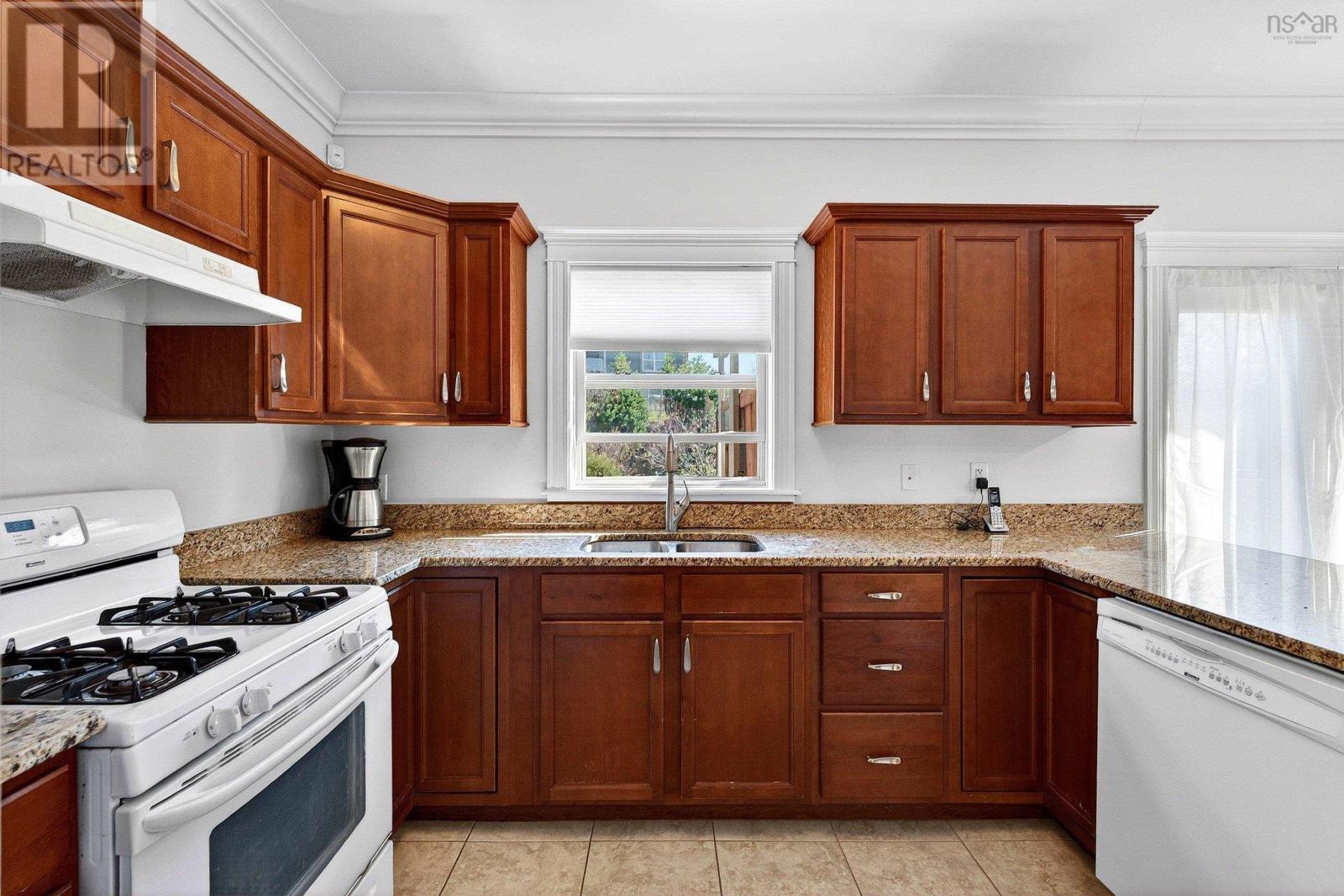 238 Nadia Drive, Dartmouth, Nova Scotia  B3A 0A9 - Photo 6 - 202611254