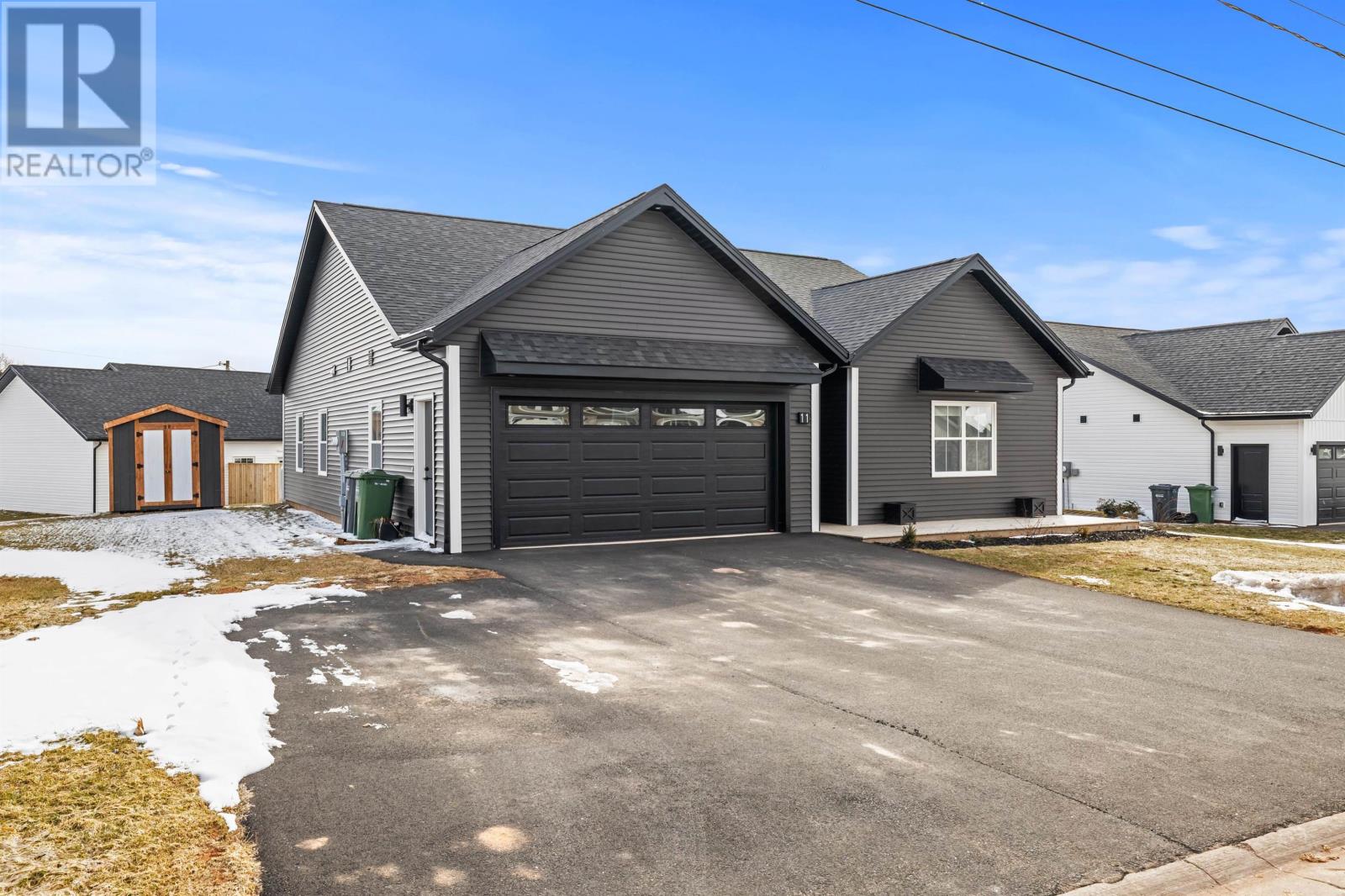11 Brooklyn Avenue, Charlottetown, Prince Edward Island  C1E 3S3 - Photo 3 - 202611263