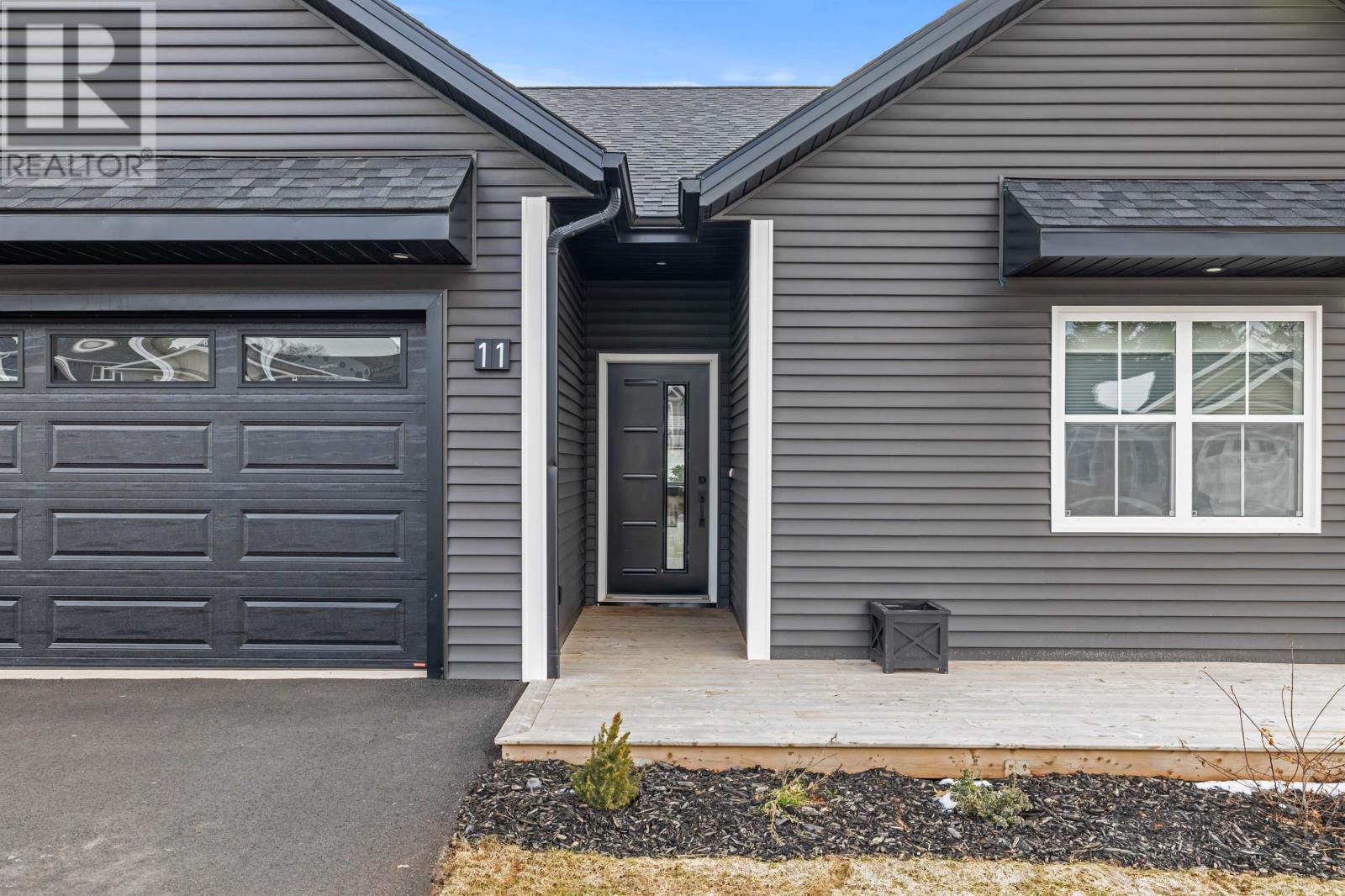 11 Brooklyn Avenue, Charlottetown, Prince Edward Island  C1E 3S3 - Photo 4 - 202611263