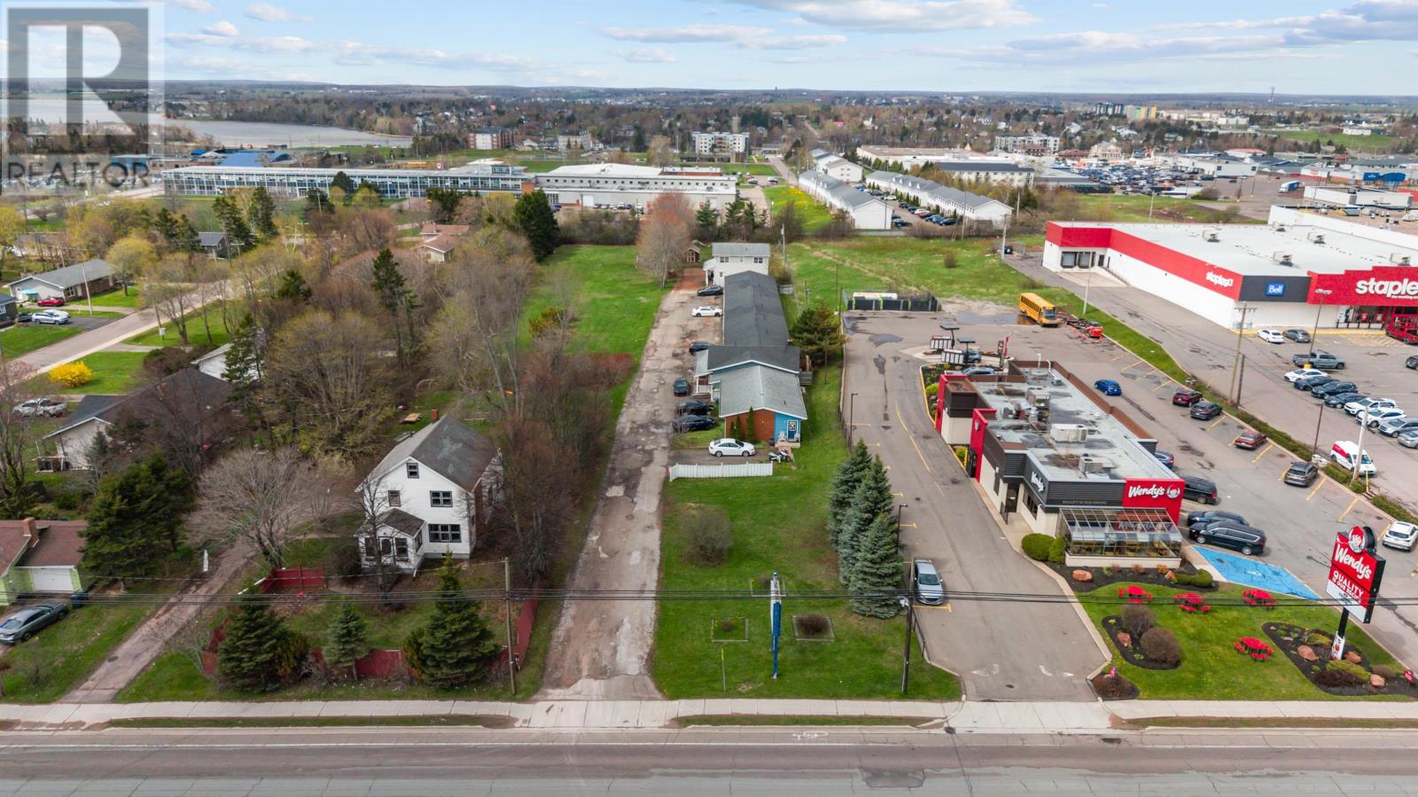 639 University Avenue, Charlottetown, Prince Edward Island  C1E 1E5 - Photo 15 - 202611255