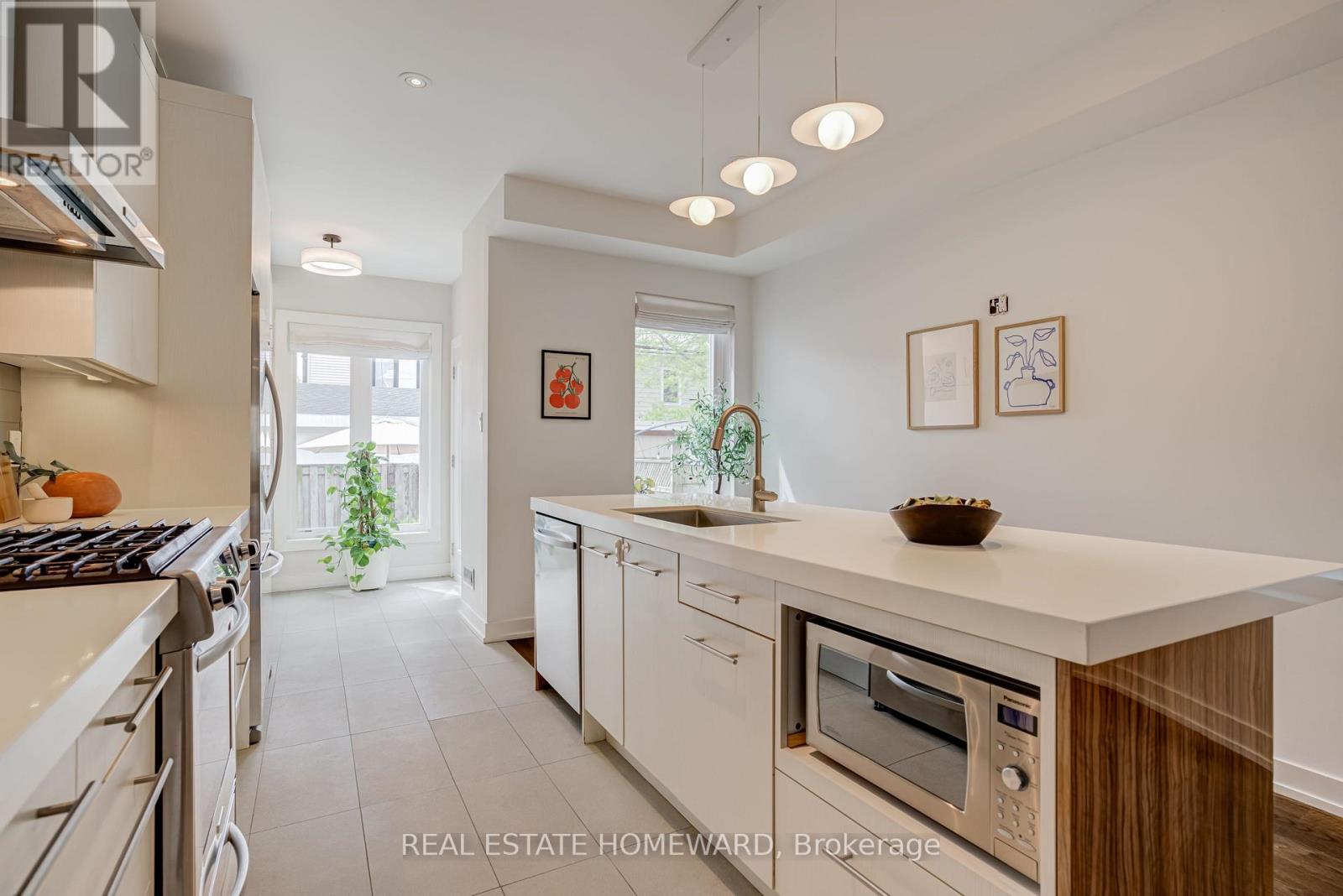 44 Ashdale Avenue, Toronto, Ontario  M4L 2Y7 - Photo 10 - E13142102