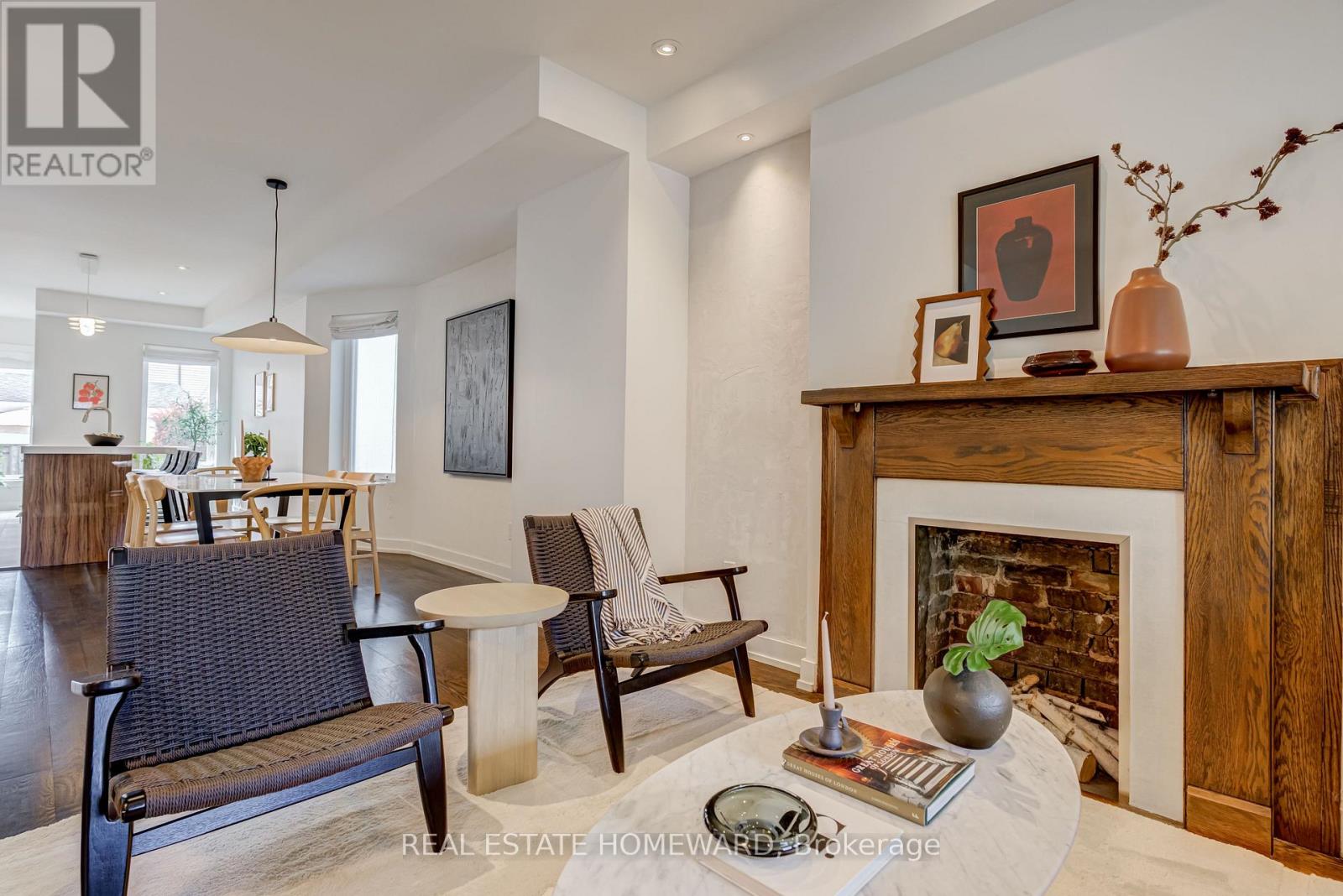 44 Ashdale Avenue, Toronto, Ontario  M4L 2Y7 - Photo 5 - E13142102