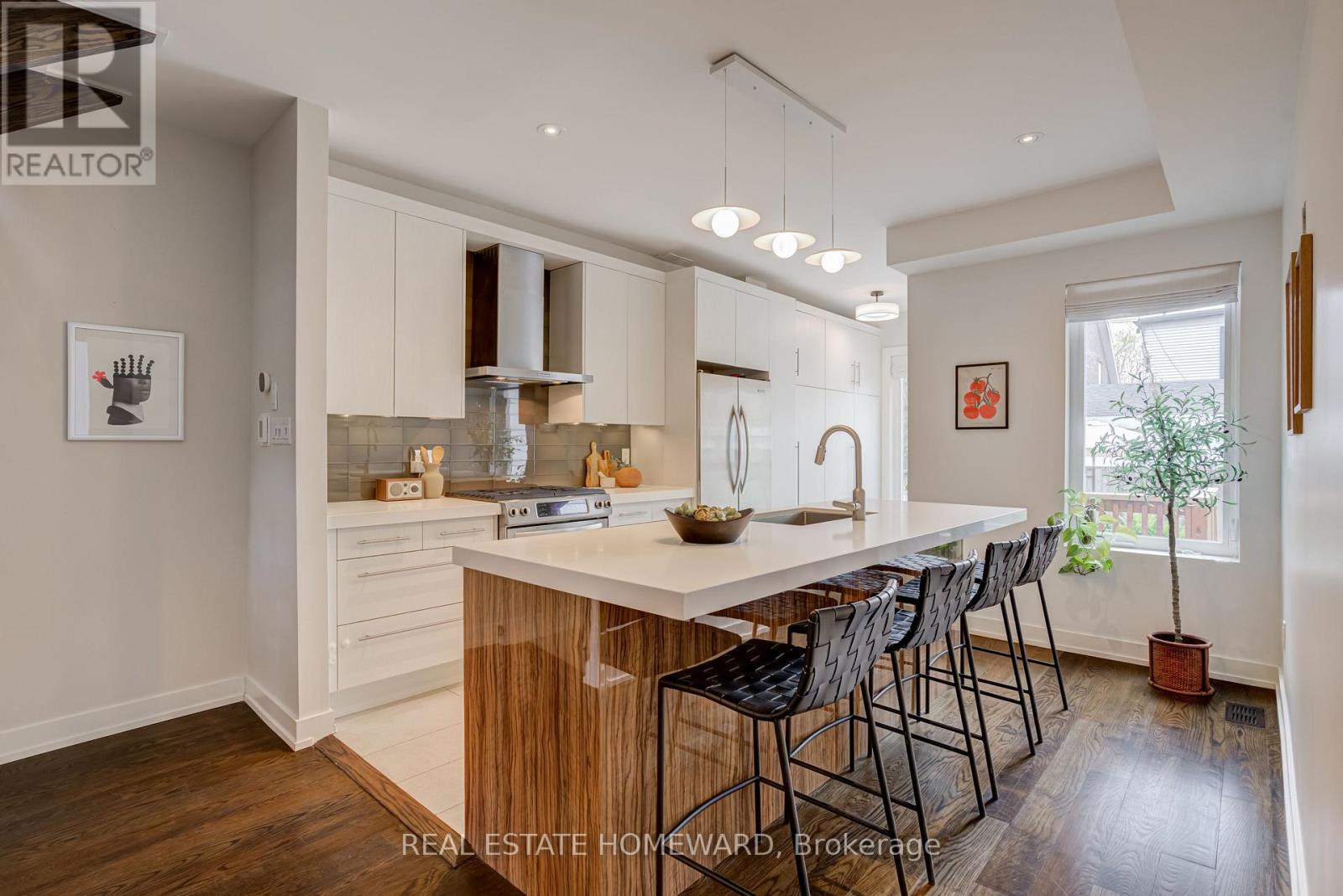 44 Ashdale Avenue, Toronto, Ontario  M4L 2Y7 - Photo 9 - E13142102