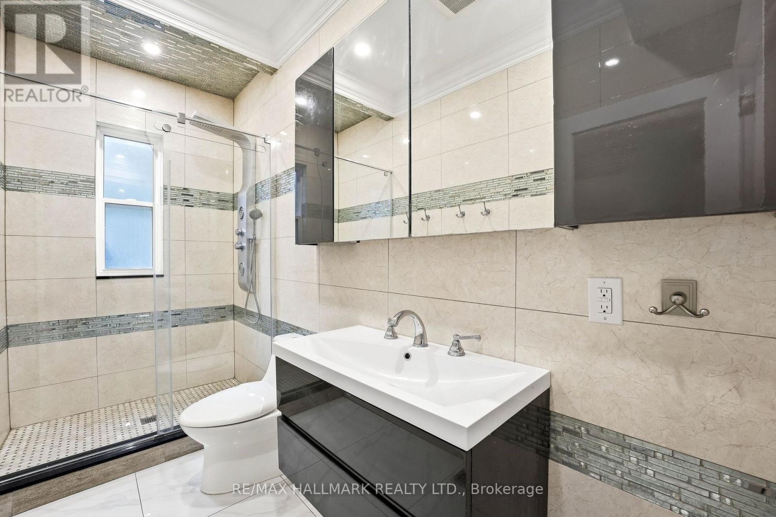 32 Orchard Park Drive, Toronto, Ontario  M1E 3T7 - Photo 18 - E13142124