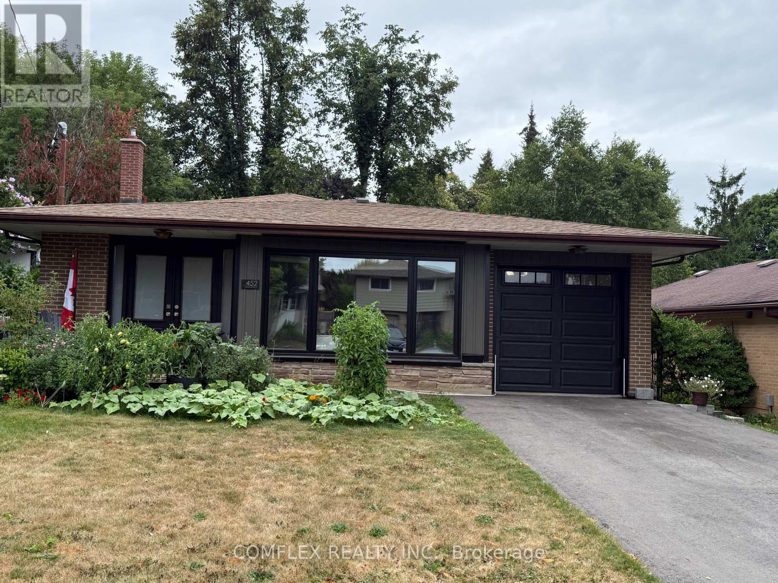 452 Juliana Drive, Oshawa, Ontario  L1G 2E8 - Photo 3 - E13142196
