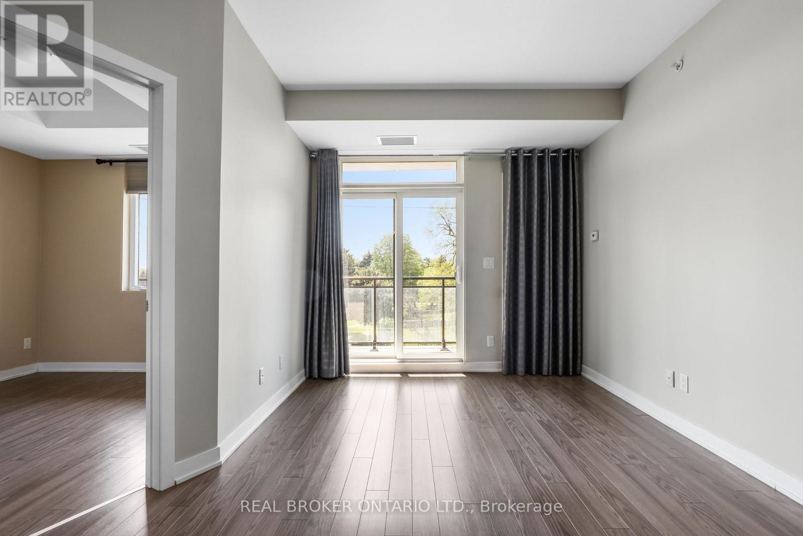 323 - 3560 St Clair Avenue E, Toronto, Ontario  M1K 0A9 - Photo 11 - E13142352
