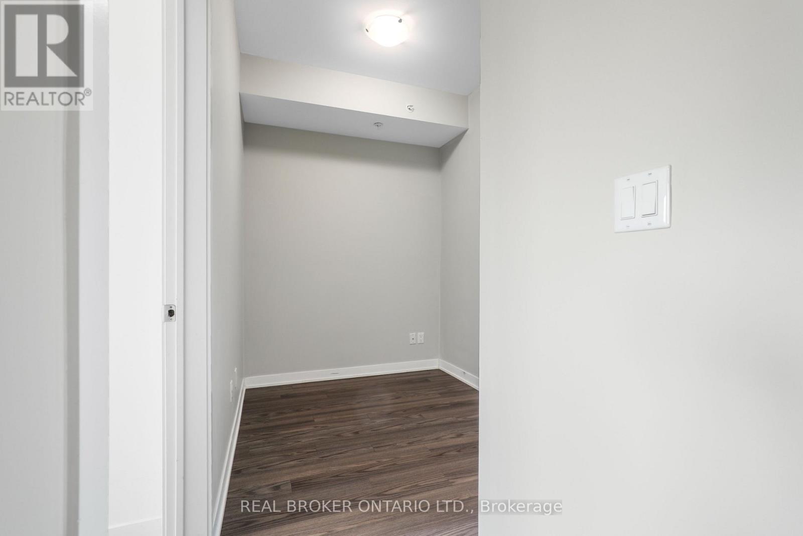 323 - 3560 St Clair Avenue E, Toronto, Ontario  M1K 0A9 - Photo 16 - E13142352