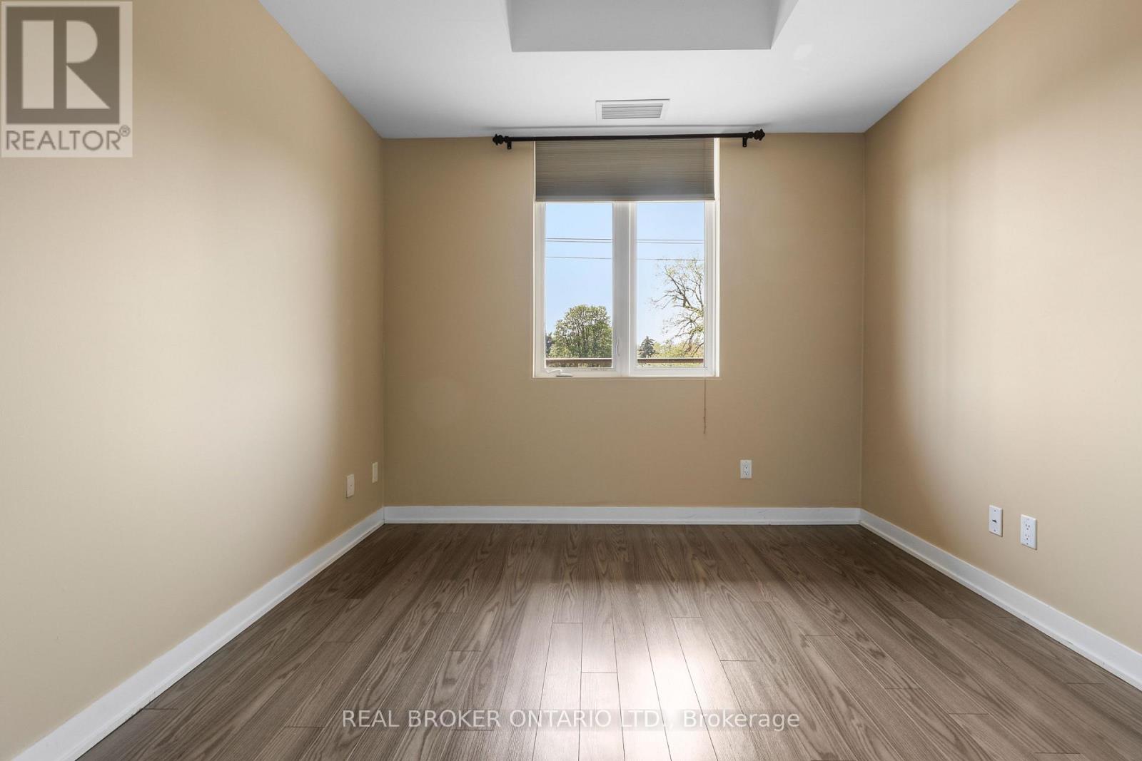 323 - 3560 St Clair Avenue E, Toronto, Ontario  M1K 0A9 - Photo 23 - E13142352