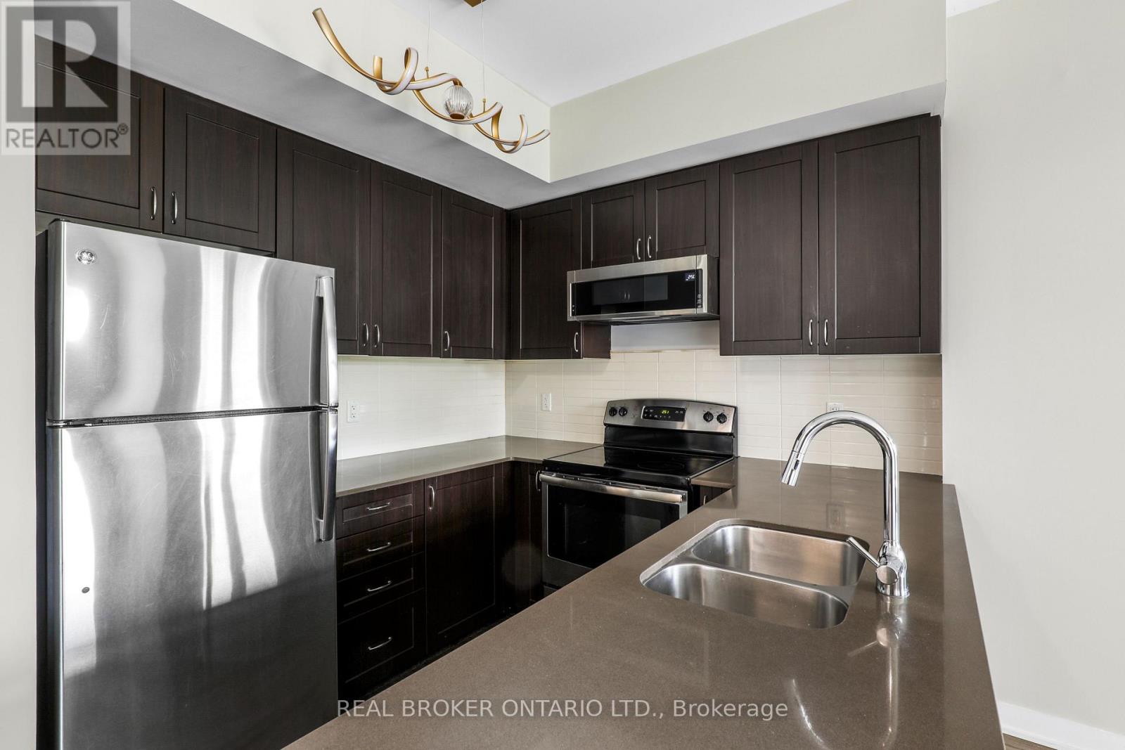 323 - 3560 St Clair Avenue E, Toronto, Ontario  M1K 0A9 - Photo 5 - E13142352