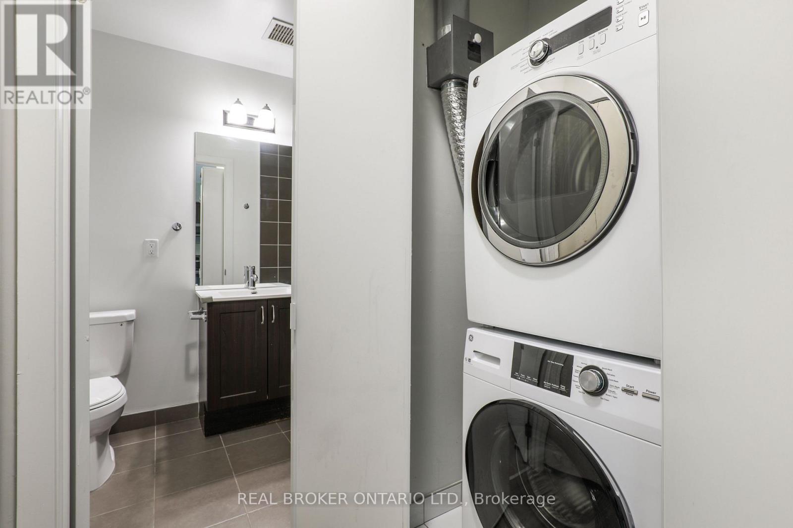 323 - 3560 St Clair Avenue E, Toronto, Ontario  M1K 0A9 - Photo 7 - E13142352
