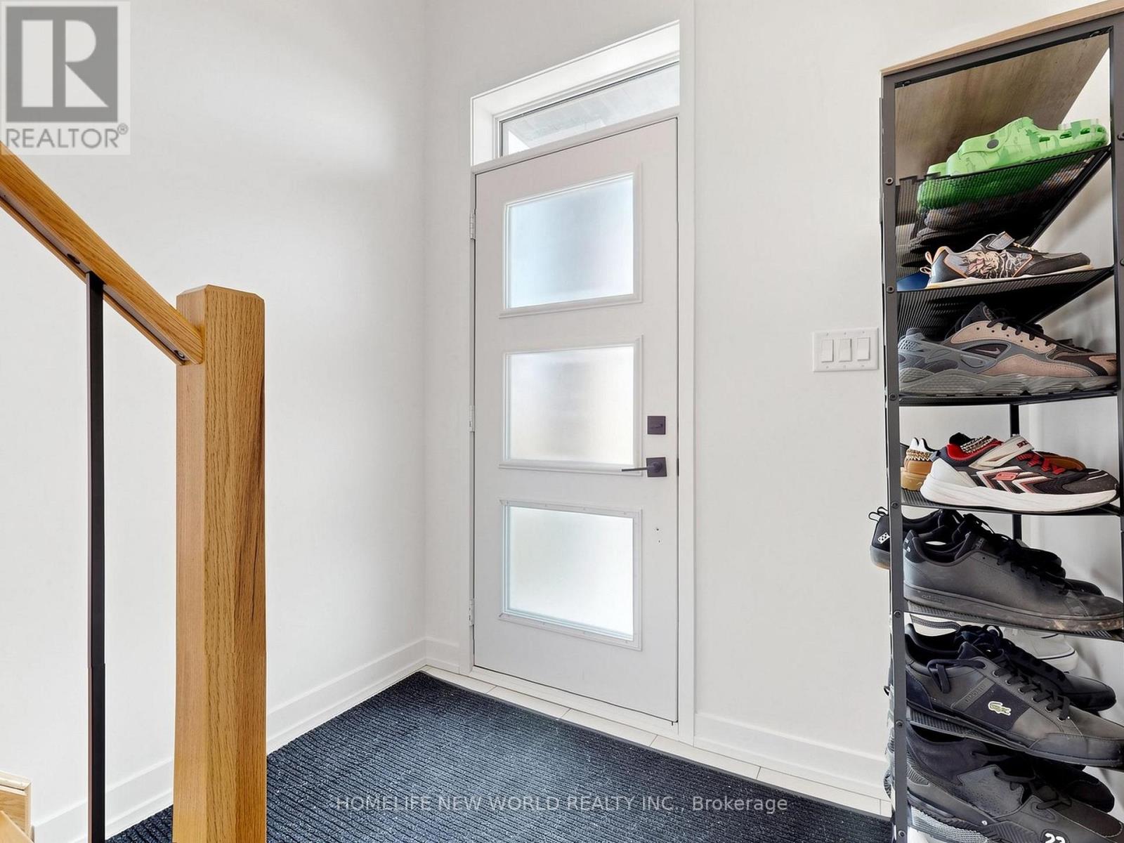 218 - 2550 Castlegate Crossing, Pickering, Ontario  L1X 0H6 - Photo 4 - E13142404