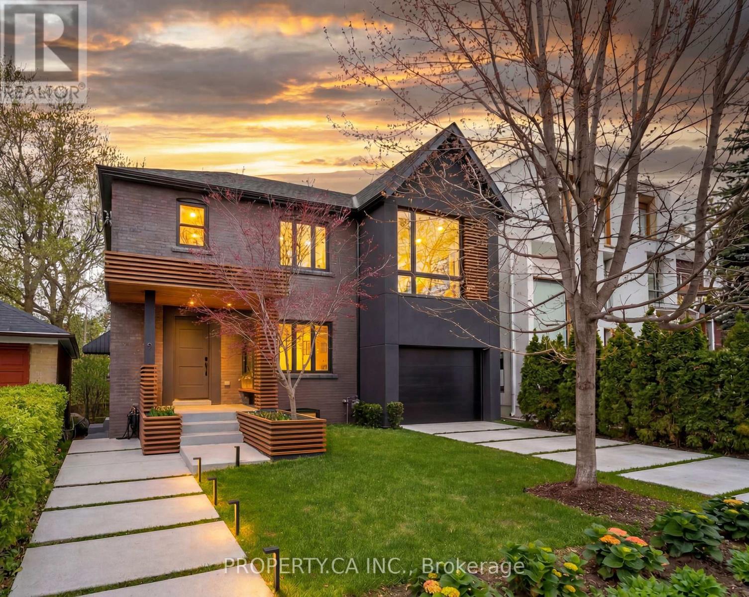 9 MAUGHAN CRESCENT, Toronto, Ontario