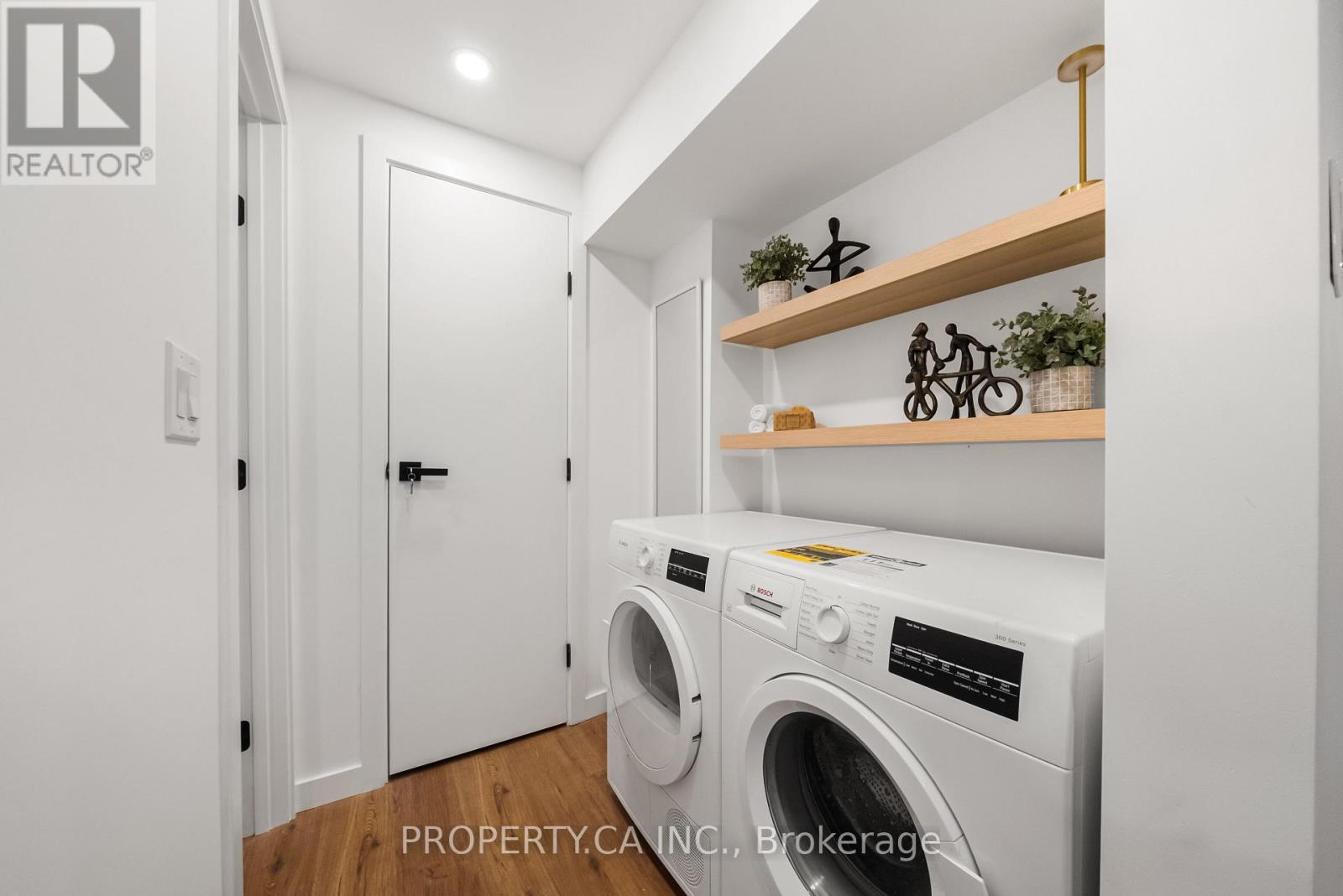 9 Maughan Crescent, Toronto, Ontario  M4L 3E4 - Photo 45 - E13142422