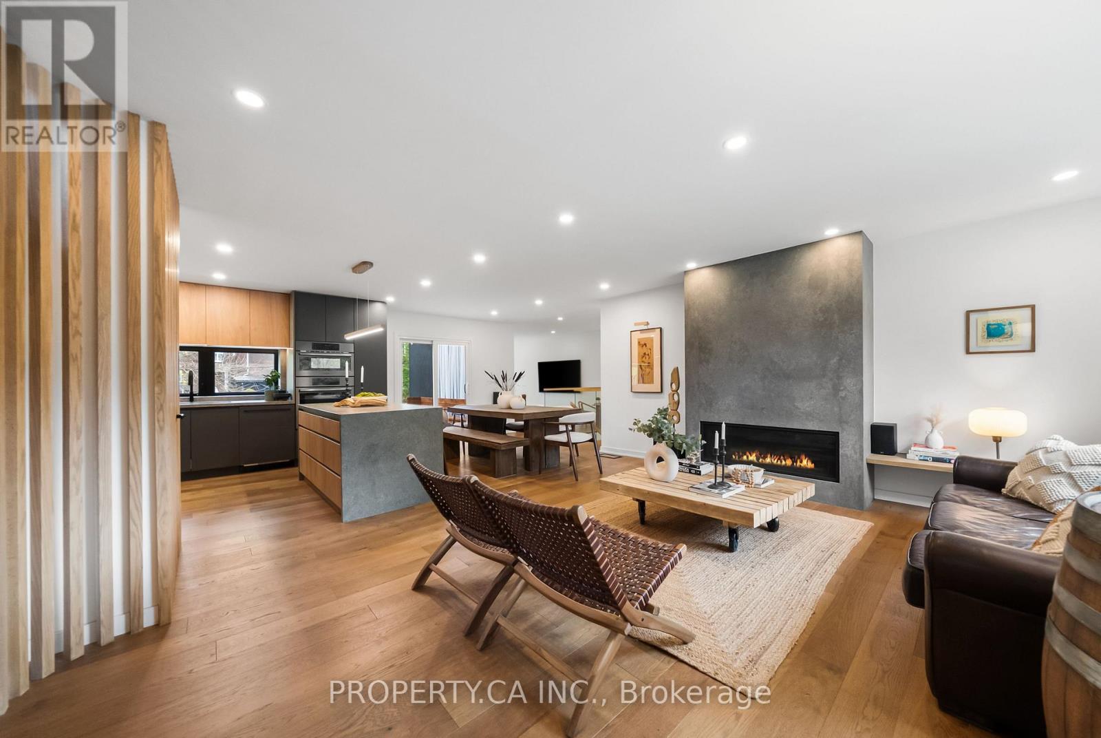 9 Maughan Crescent, Toronto, Ontario  M4L 3E4 - Photo 6 - E13142422