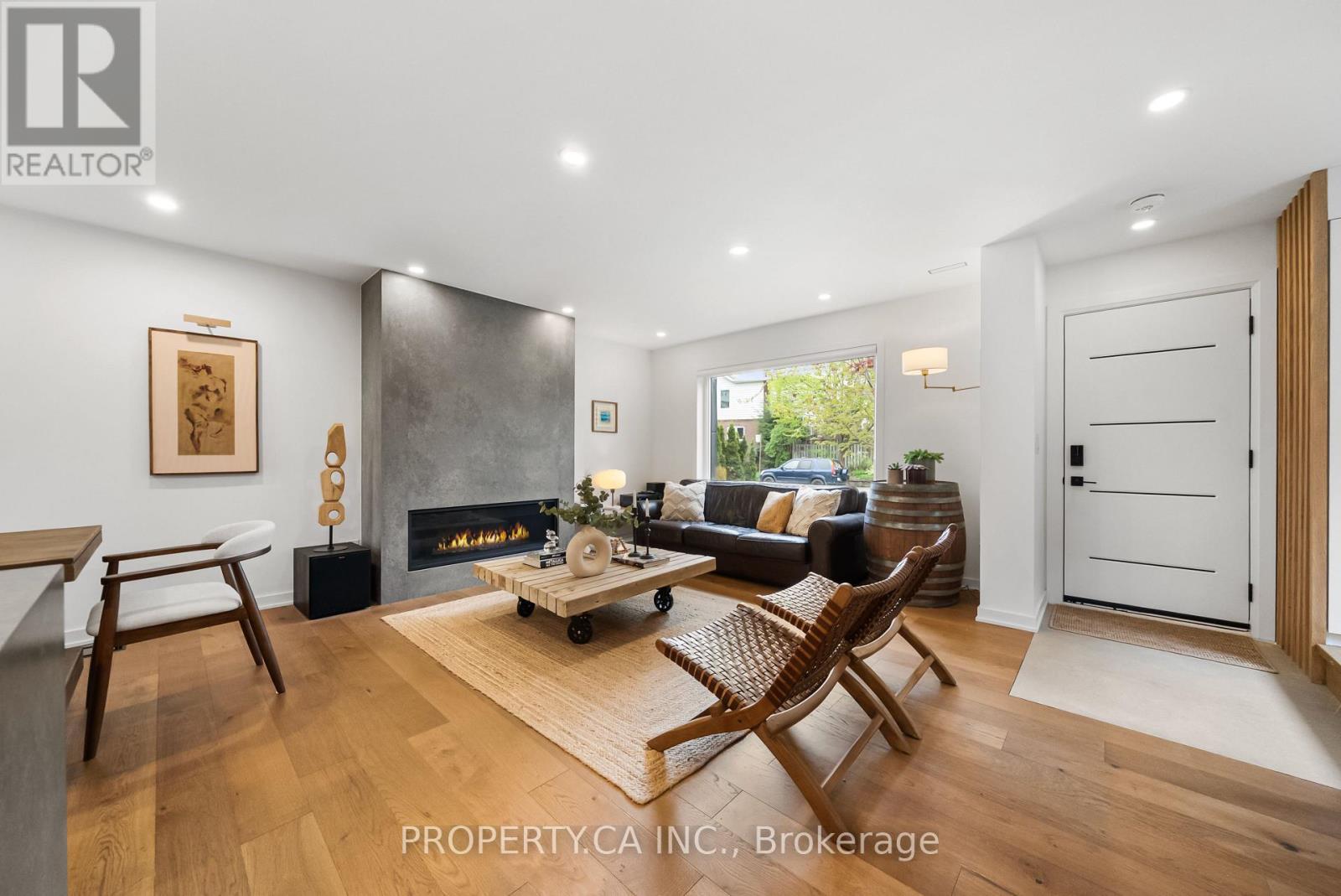 9 Maughan Crescent, Toronto, Ontario  M4L 3E4 - Photo 7 - E13142422