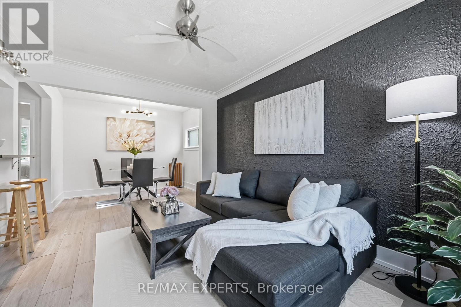 221 Clonmore Drive, Toronto, Ontario  M1N 1Y4 - Photo 4 - E13142444