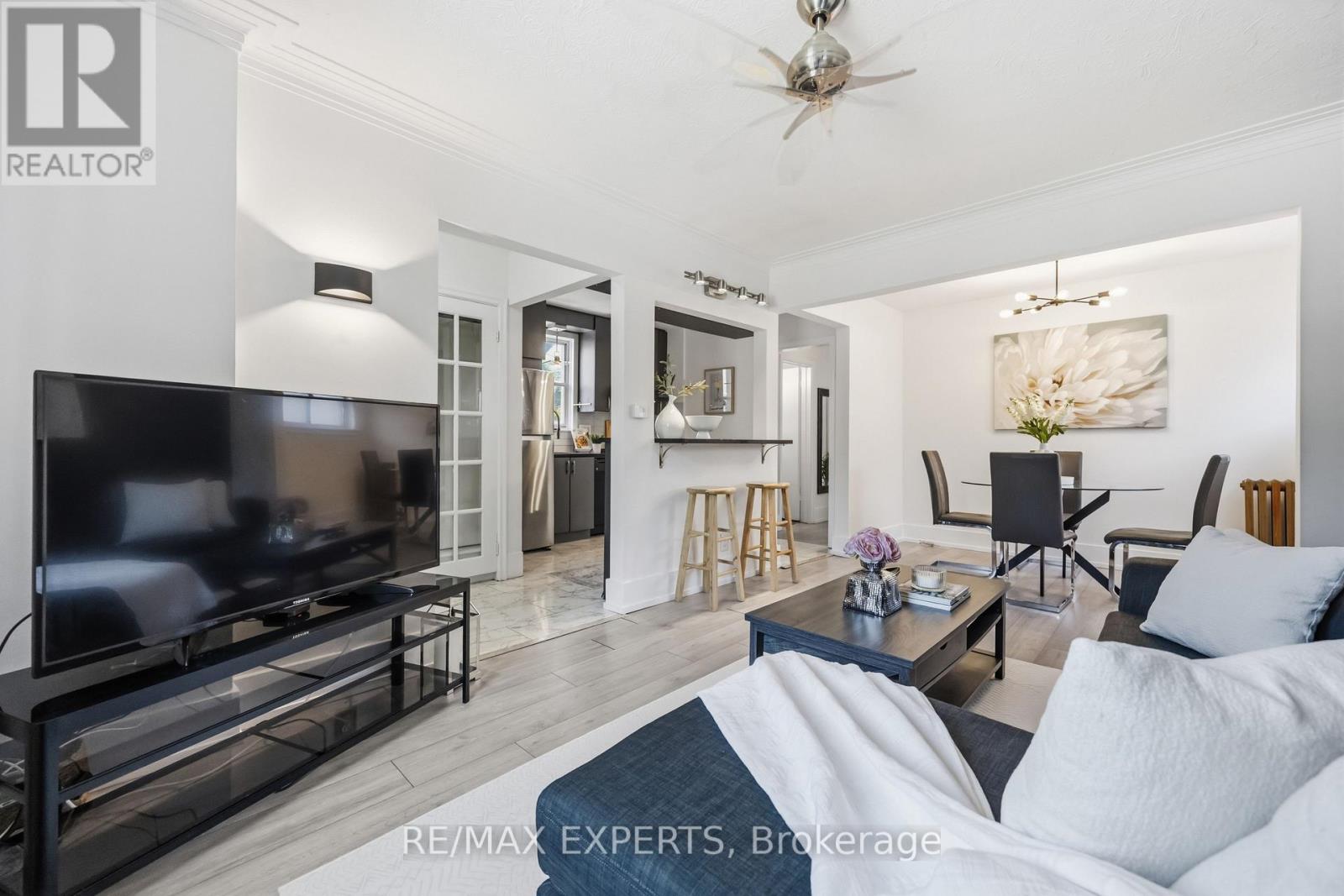 221 Clonmore Drive, Toronto, Ontario  M1N 1Y4 - Photo 5 - E13142444