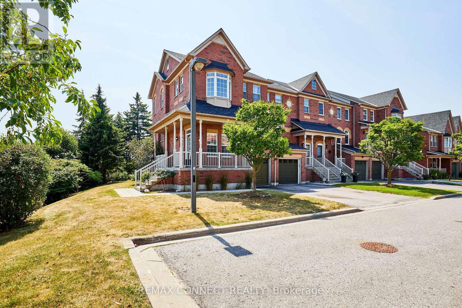 31 - 575 STEEPLE HILL, pickering (woodlands), Ontario