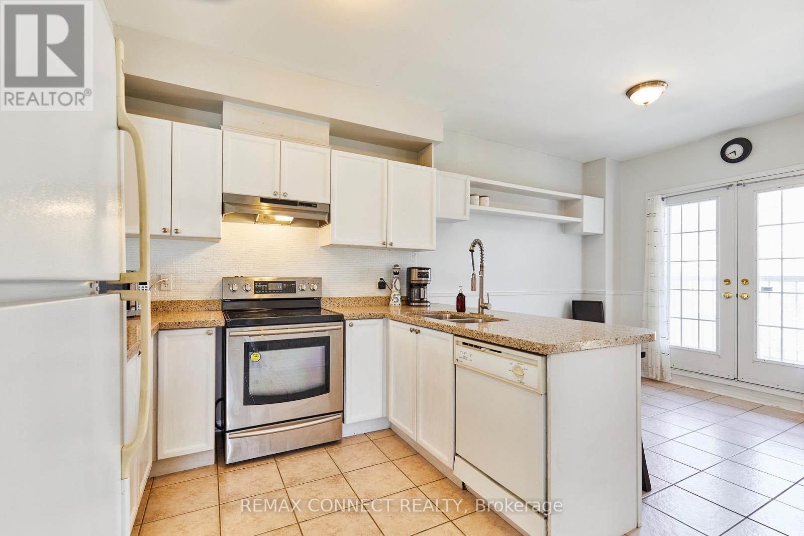 31 - 575 Steeple Hill, Pickering (Woodlands), Ontario  L1V 7E4 - Photo 10 - E13142470