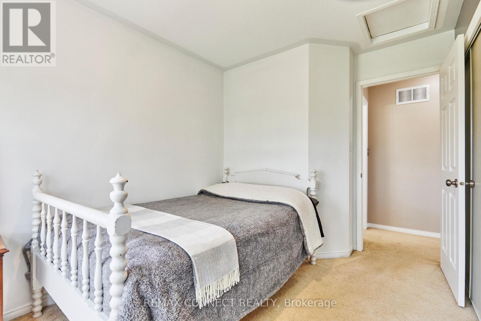 31 - 575 Steeple Hill, Pickering (Woodlands), Ontario  L1V 7E4 - Photo 35 - E13142470