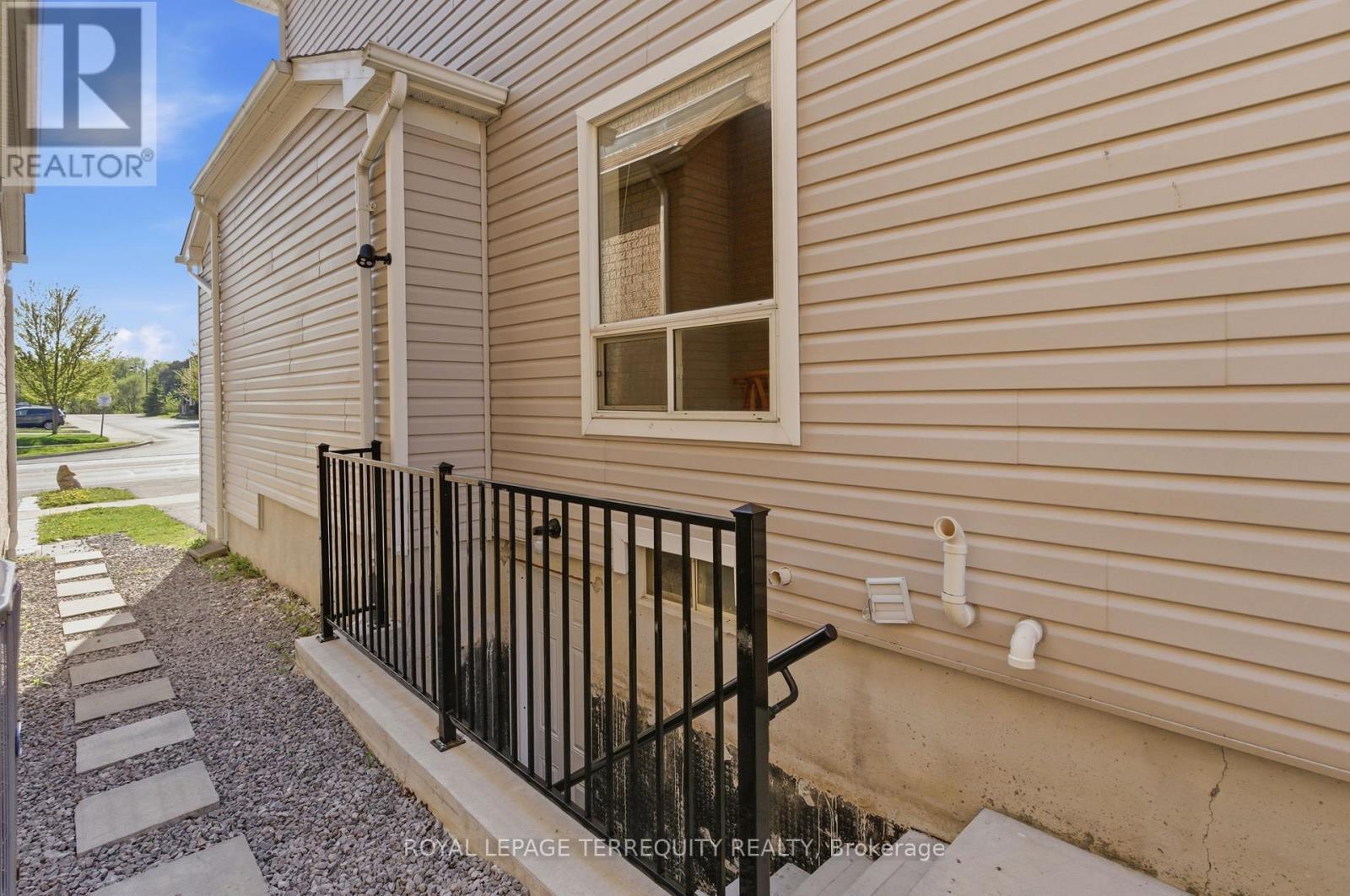 1637 Grandview Street N, Oshawa, Ontario  L1K 0A6 - Photo 46 - E13142488