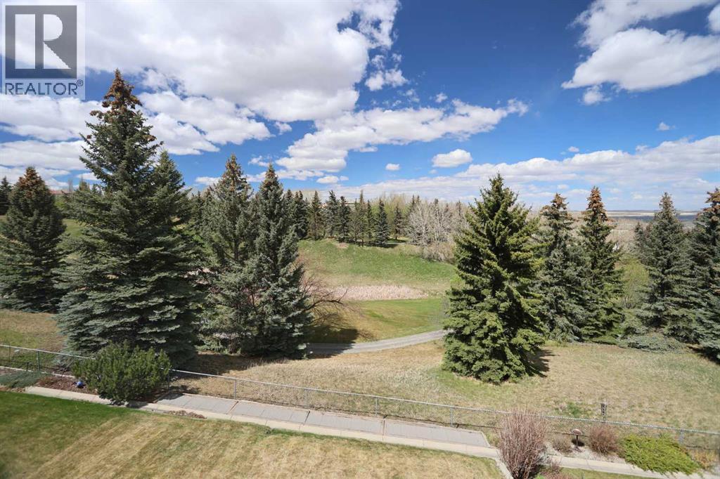 307 Hampstead Way NW, Calgary, Alberta  T3A 6E6 - Photo 4 - A2311160