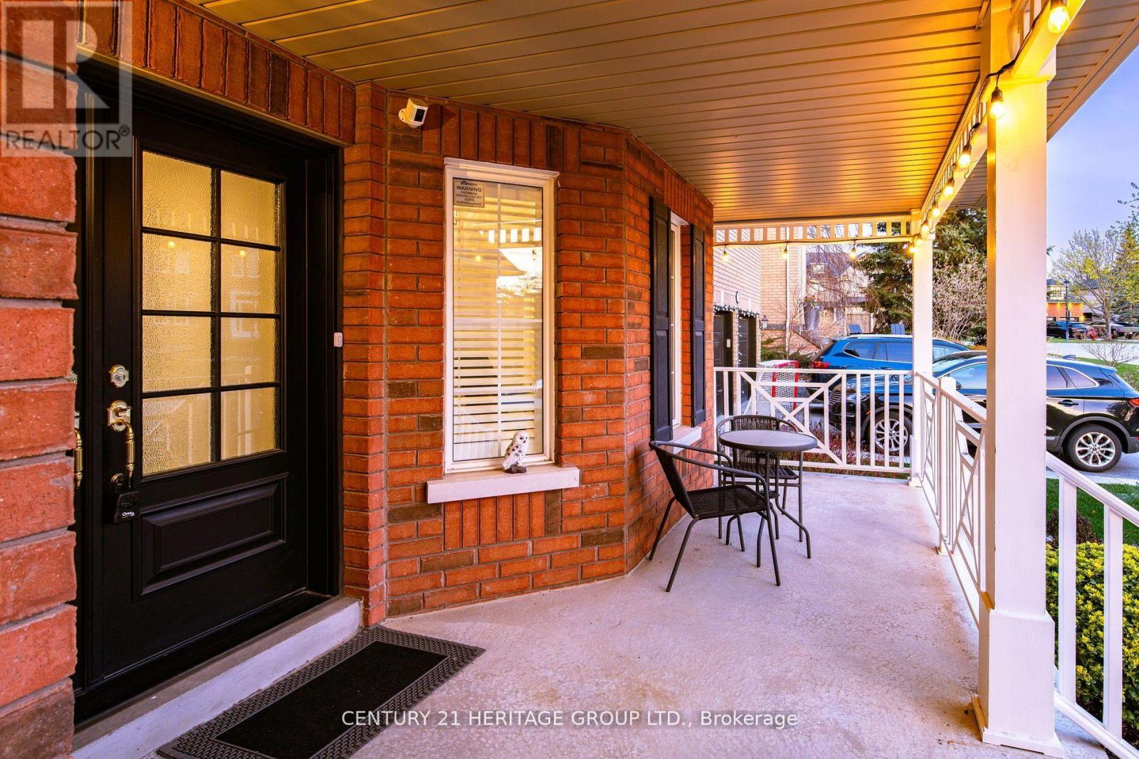 673 Chaleur Place, Newmarket, Ontario  L3X 1L6 - Photo 3 - N13142224