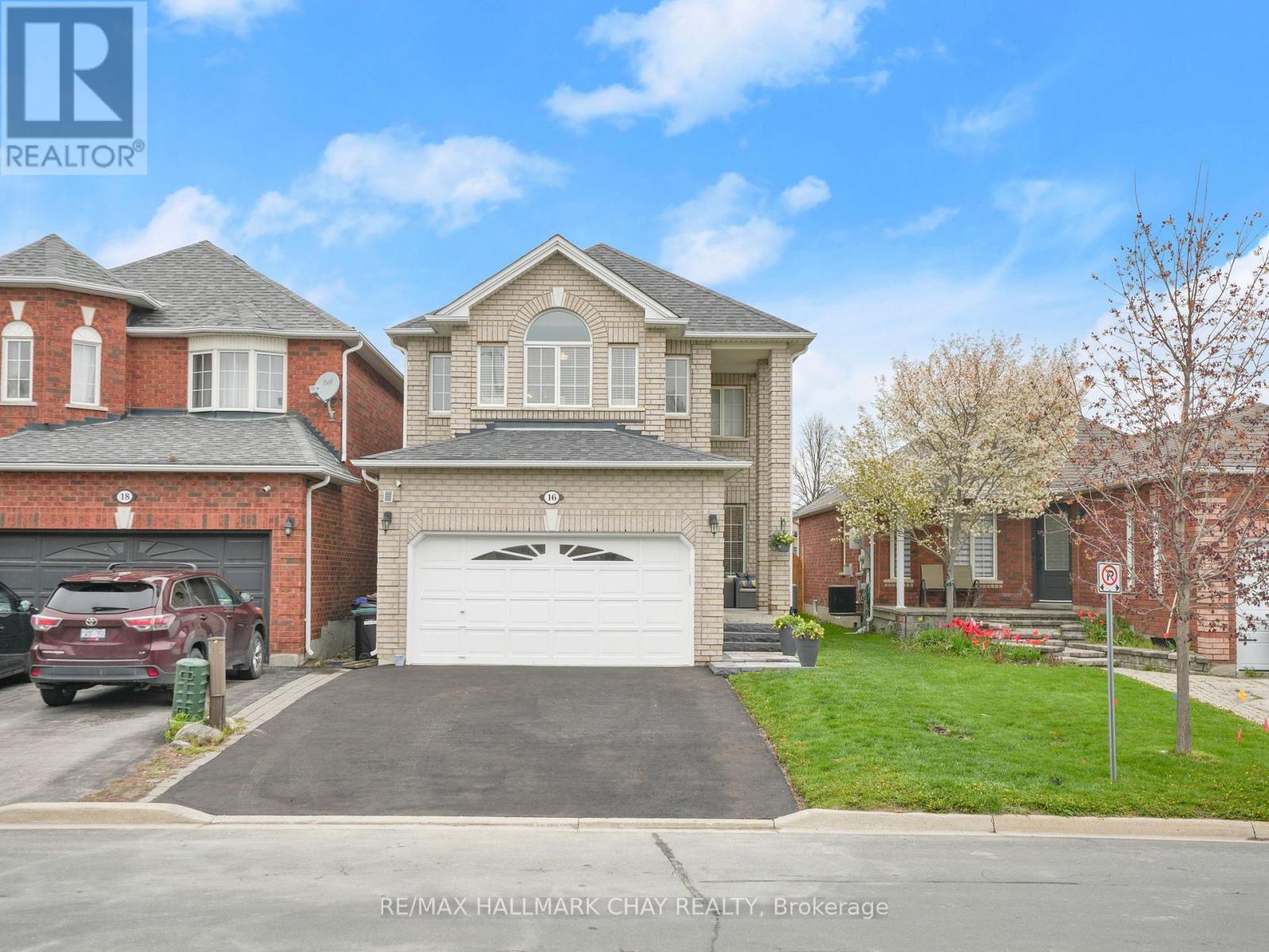 16 Preston Avenue, New Tecumseth, Ontario  L9R 1Y6 - Photo 2 - N13142230