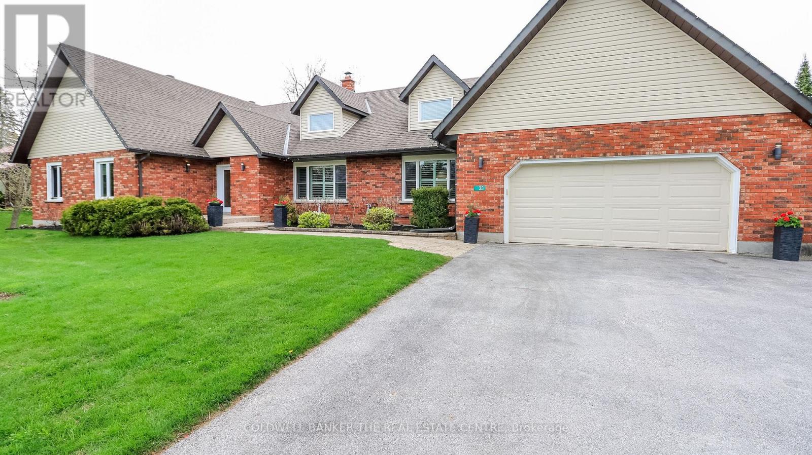 33 Elvyn Crescent, Oro-Medonte, Ontario  L0L 2E0 - Photo 2 - S13142250