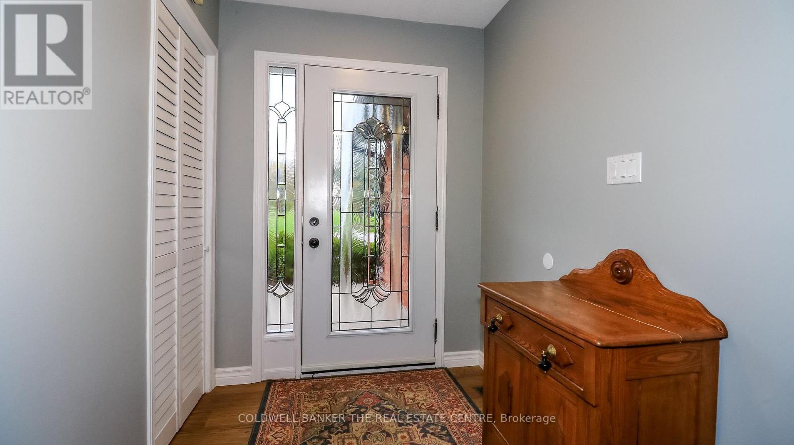 33 Elvyn Crescent, Oro-Medonte, Ontario  L0L 2E0 - Photo 3 - S13142250
