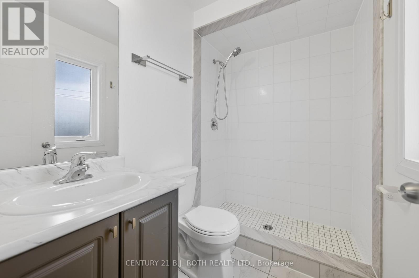 17 Bedford Estates Crescent, Barrie (Bayshore), Ontario L4N 9K5 - Photo 14 - S13142274