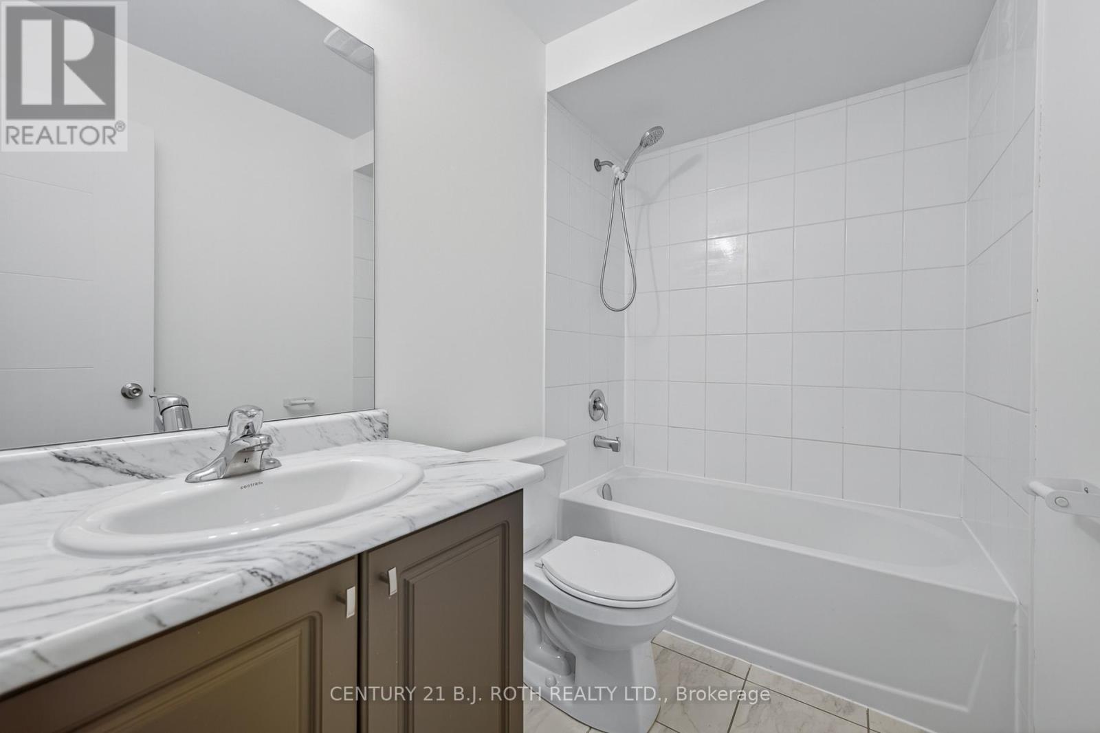 17 Bedford Estates Crescent, Barrie (Bayshore), Ontario L4N 9K5 - Photo 18 - S13142274