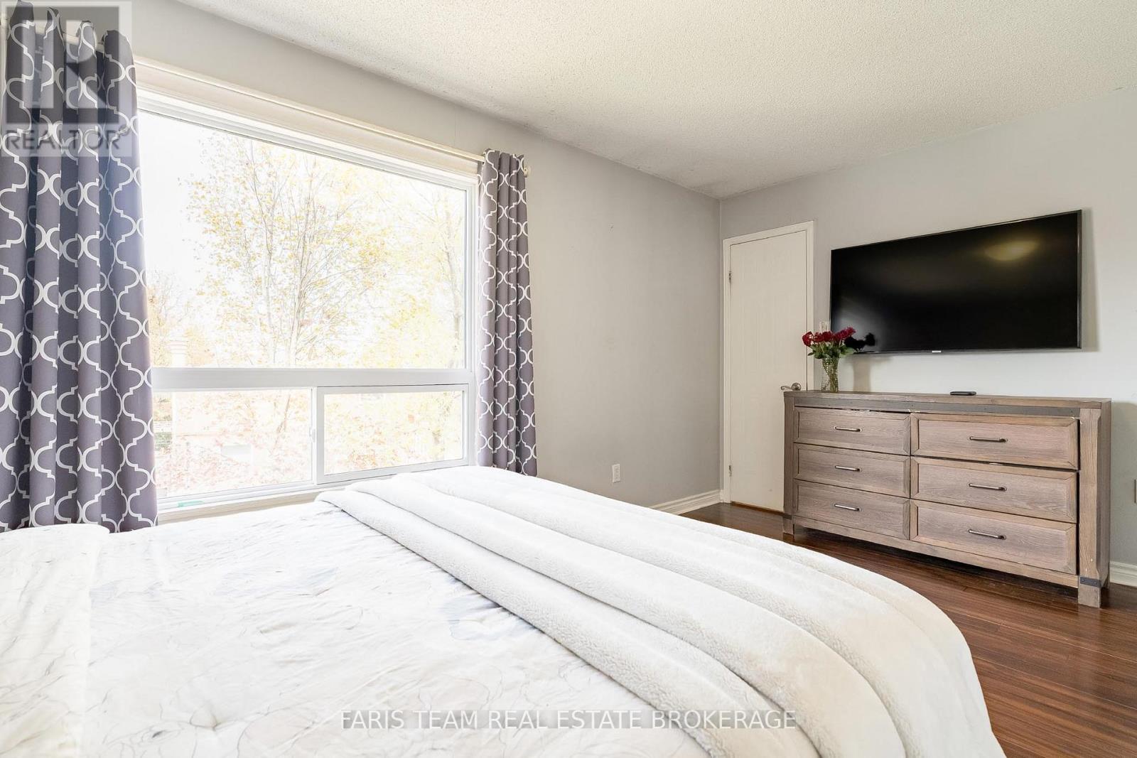 67 Trillium Crescent, Barrie (Allandale Heights), Ontario  L4N 6H6 - Photo 16 - S13142520