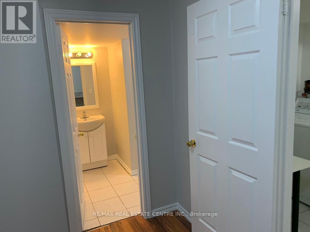 505 Rossellini Drive, Brampton, Ontario  L5W 1M5 - Photo 11 - W13142116