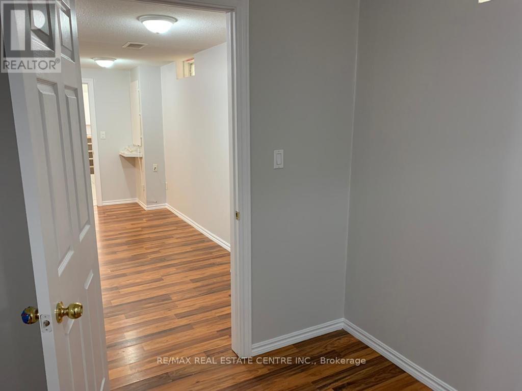505 Rossellini Drive, Brampton, Ontario  L5W 1M5 - Photo 5 - W13142116