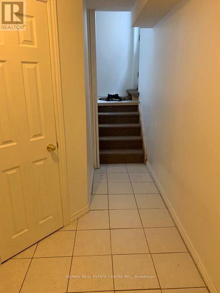505 Rossellini Drive, Brampton, Ontario  L5W 1M5 - Photo 7 - W13142116