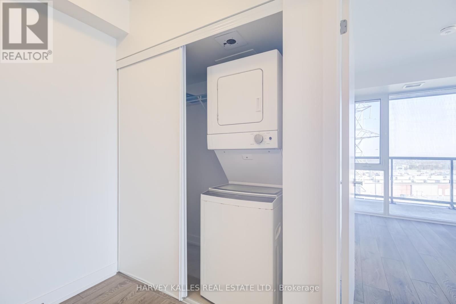 B814 - 3200 Dakota Common, Burlington, Ontario  L7M 2A7 - Photo 32 - W13142120