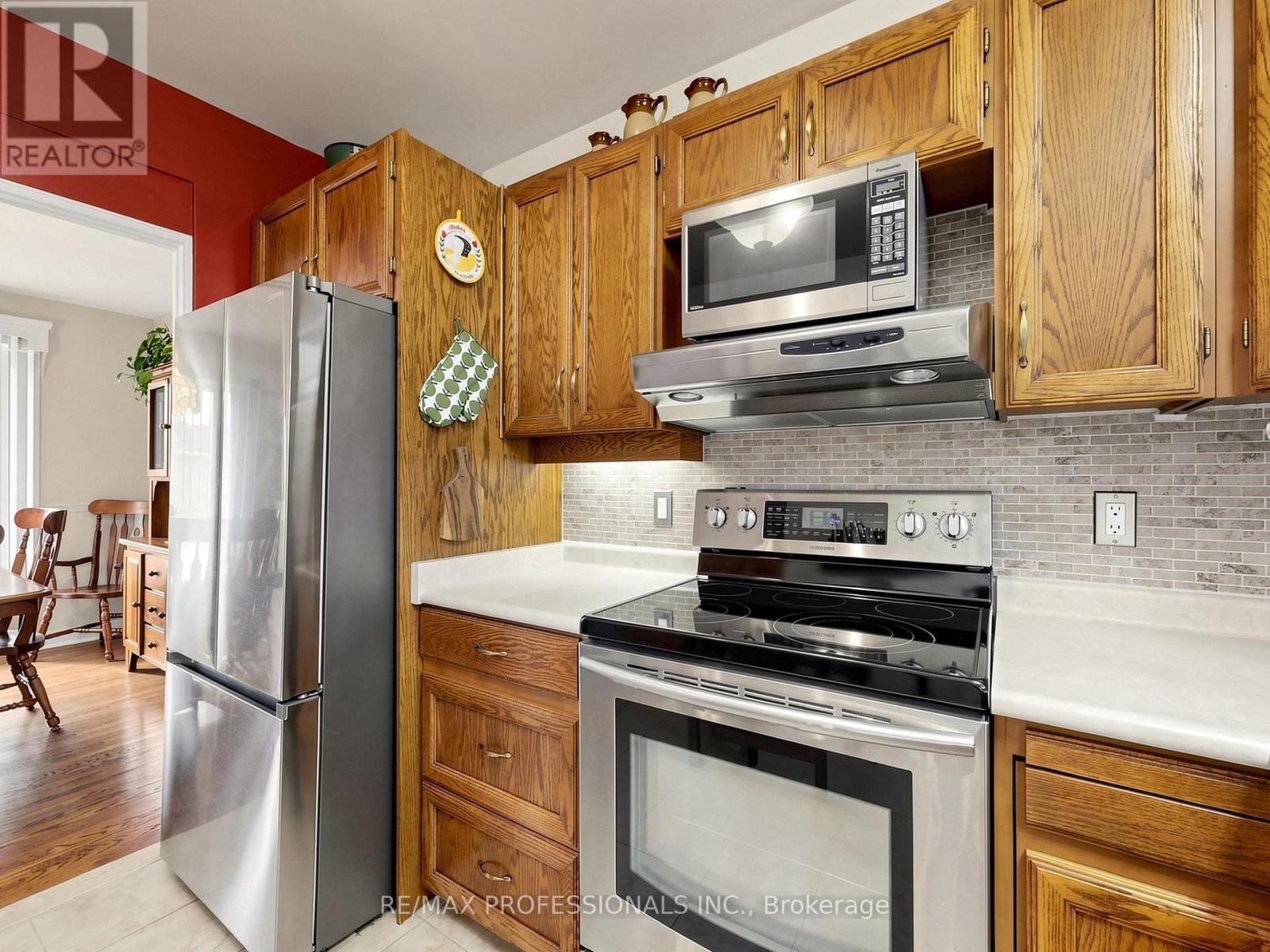 177 Elmhurst Drive, Toronto, Ontario  M9W 2L2 - Photo 10 - W13142142
