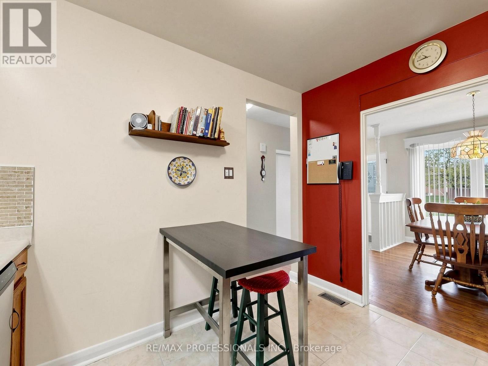 177 Elmhurst Drive, Toronto, Ontario  M9W 2L2 - Photo 11 - W13142142