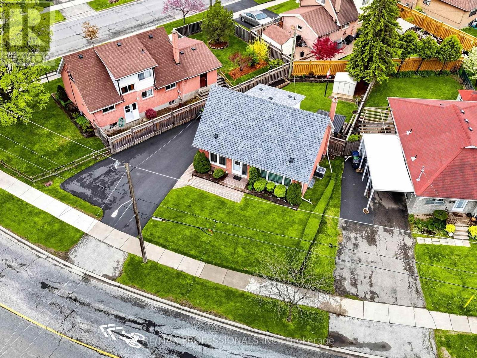 177 Elmhurst Drive, Toronto, Ontario  M9W 2L2 - Photo 33 - W13142142