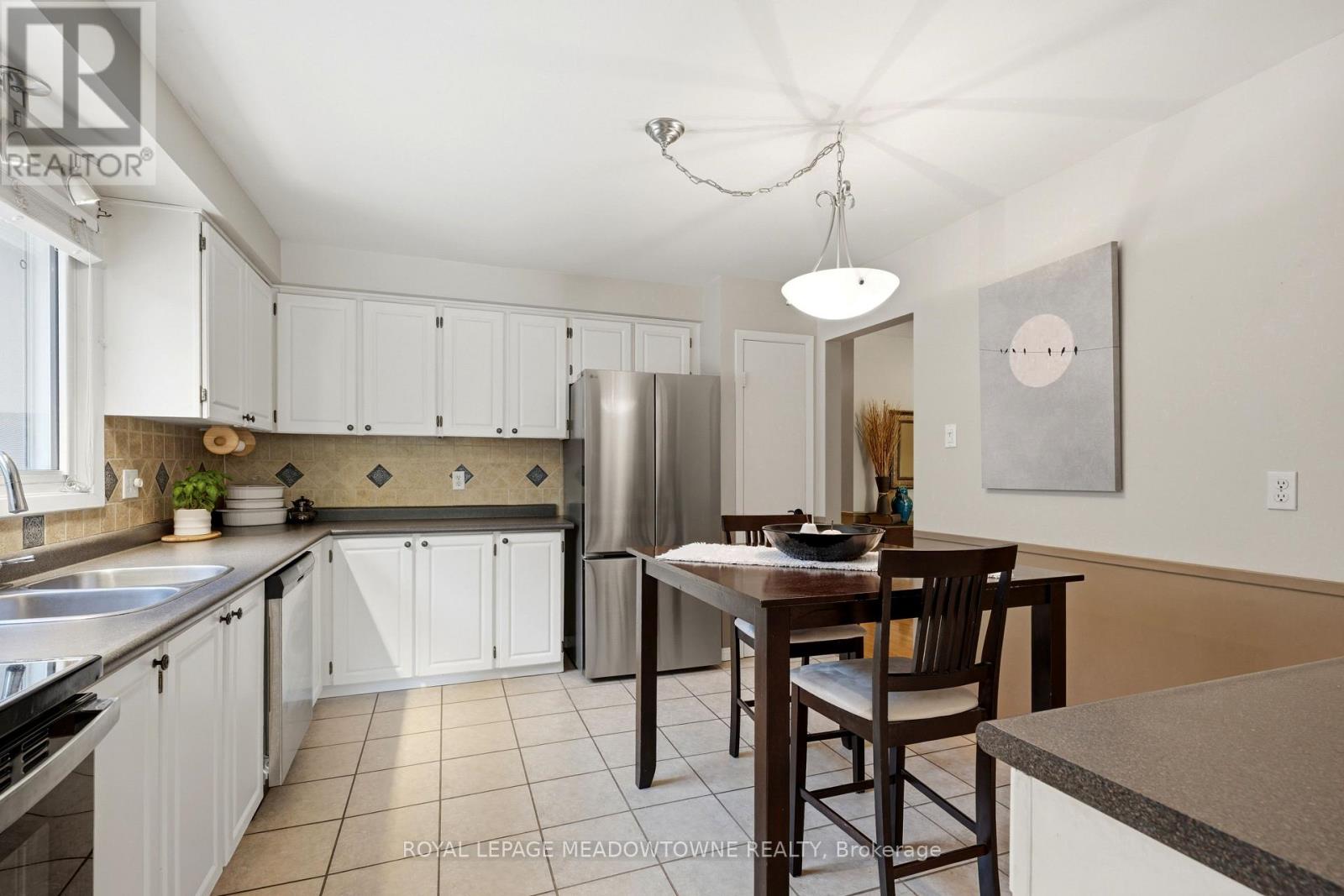 79 Mary Street, Halton Hills, Ontario  L7G 4V9 - Photo 15 - W13142148