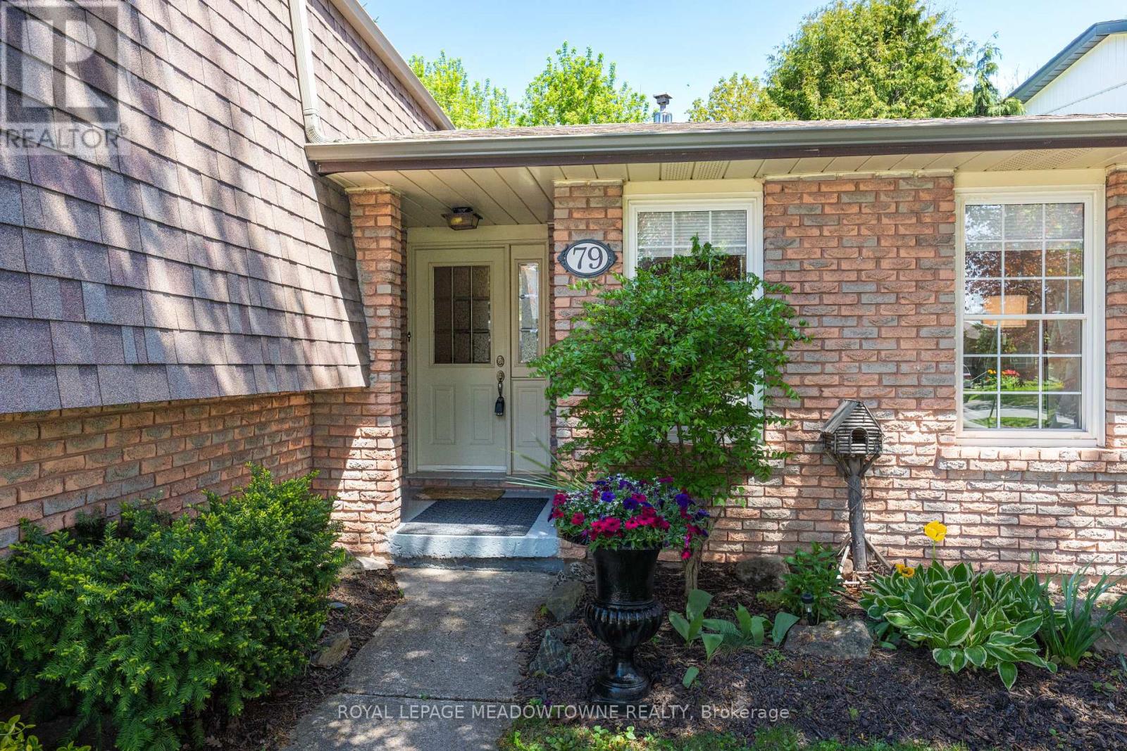79 Mary Street, Halton Hills, Ontario  L7G 4V9 - Photo 2 - W13142148