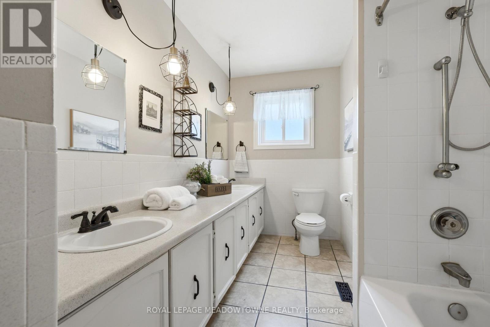 79 Mary Street, Halton Hills, Ontario  L7G 4V9 - Photo 25 - W13142148
