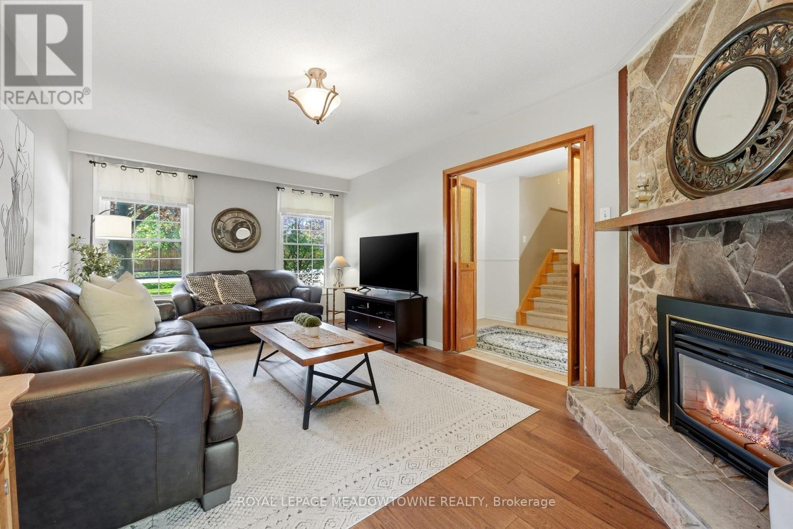 79 Mary Street, Halton Hills, Ontario  L7G 4V9 - Photo 6 - W13142148