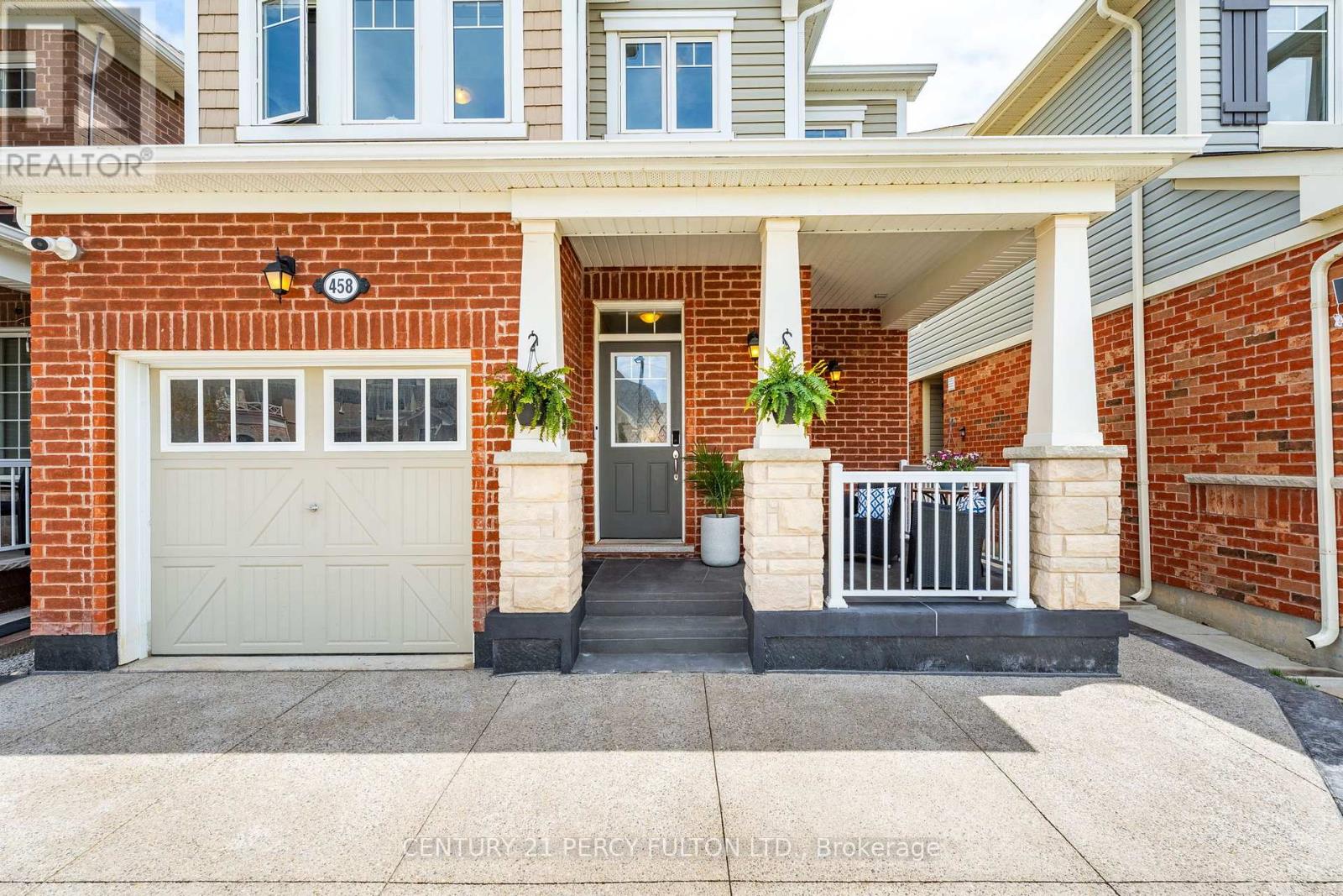 458 Etheridge Avenue, Milton, Ontario  L9E 0A8 - Photo 3 - W13142158