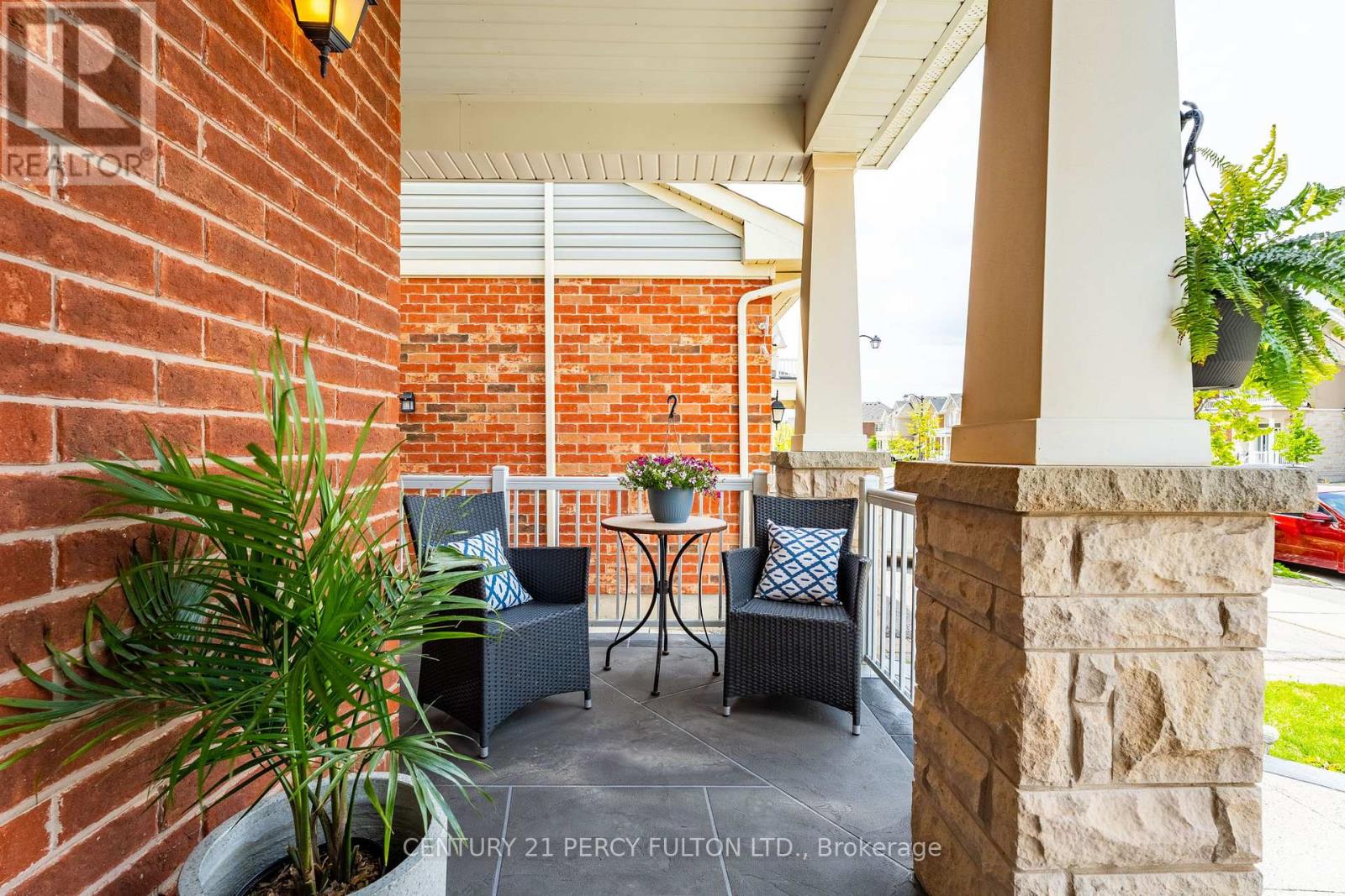 458 Etheridge Avenue, Milton, Ontario  L9E 0A8 - Photo 4 - W13142158