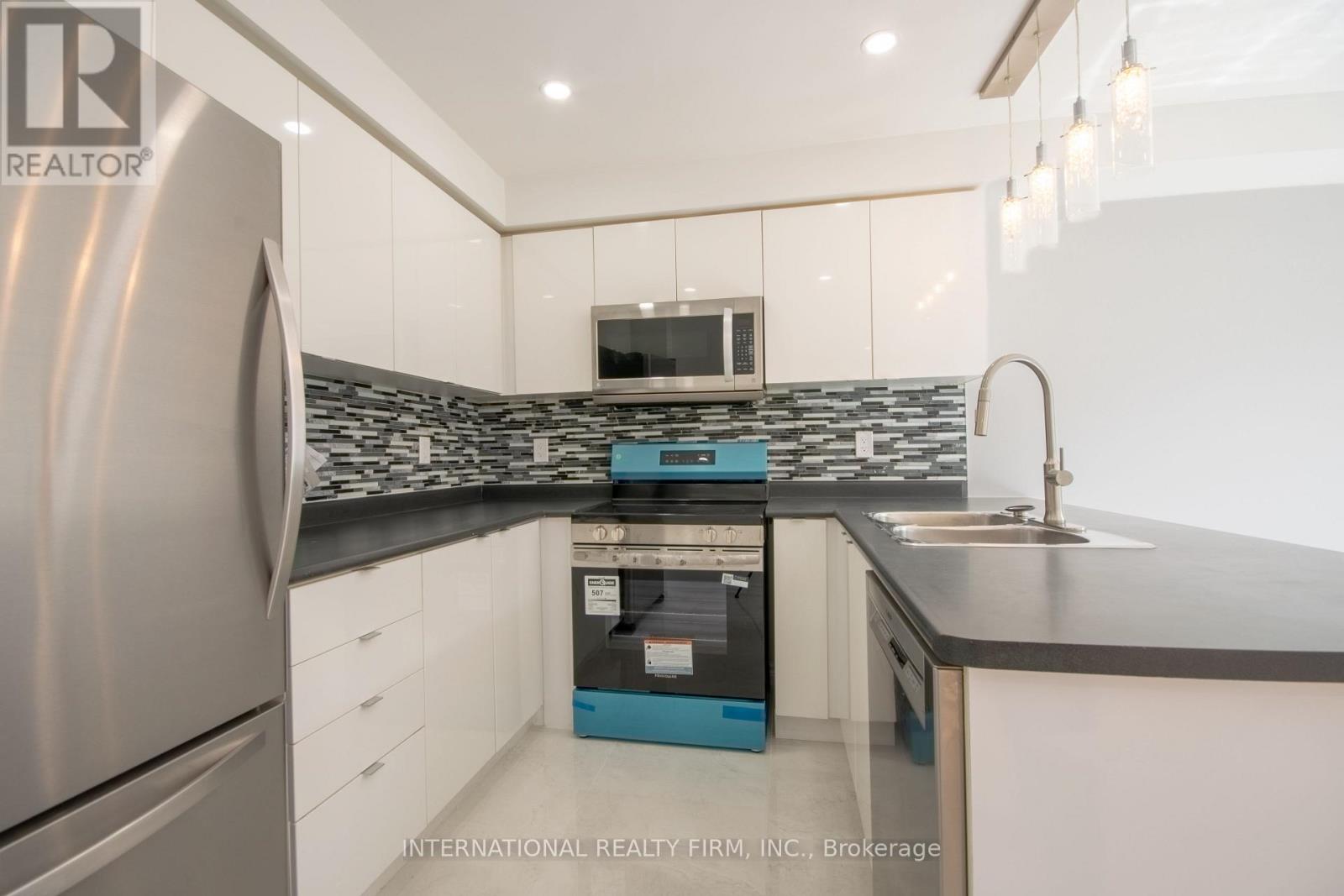885 Gazley Circle, Milton, Ontario  L9T 6L7 - Photo 11 - W13142172